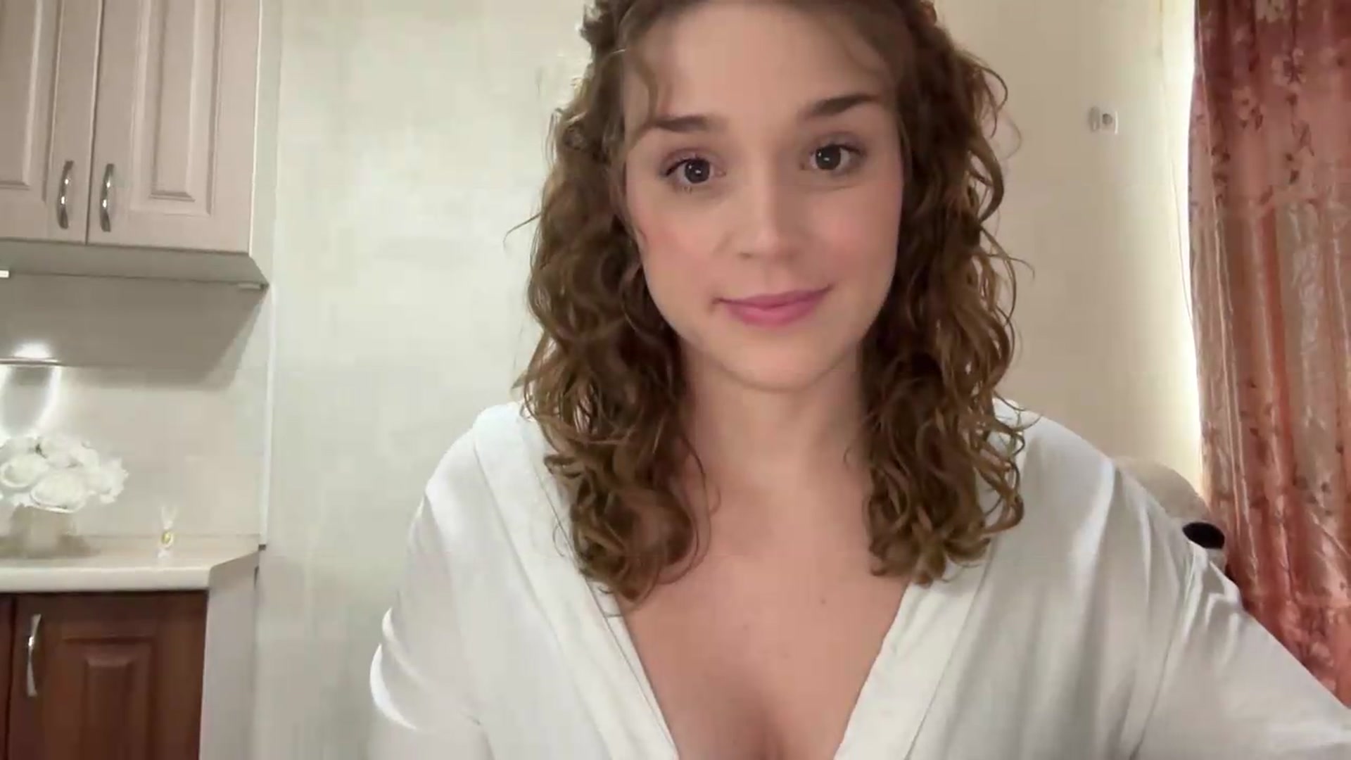 Gallery image thumbnail from SunnyyyLana's myfreecams stream on, 07/17/2026, 13:06 image 12 of 20