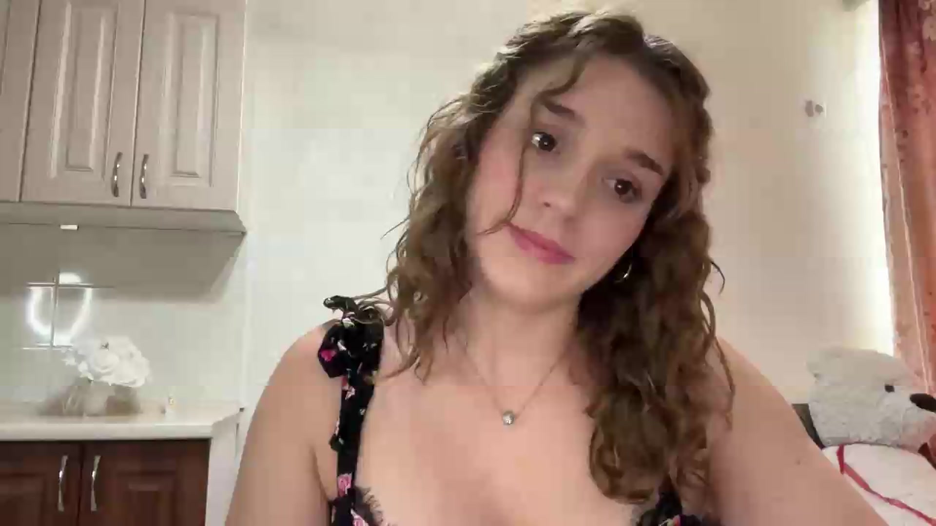 Gallery image thumbnail from SunnyyyLana's myfreecams stream on, 07/22/2026, 11:43 image 14 of 20