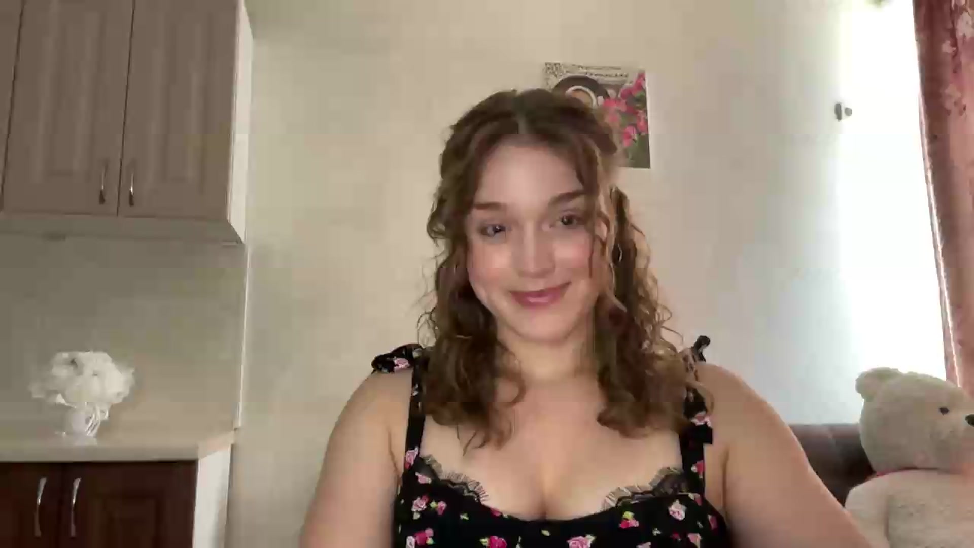 Gallery image thumbnail from SunnyyyLana's myfreecams stream on, 08/11/2026, 12:15 image 19 of 20