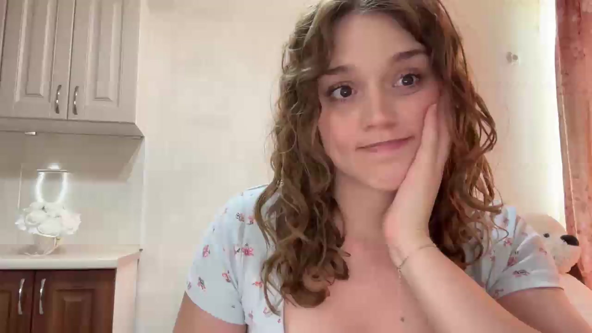 Gallery image thumbnail from SunnyyyLana's myfreecams stream on, 08/13/2026, 15:18 image 13 of 20
