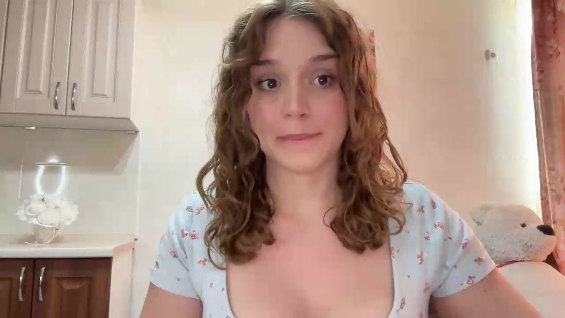 Gallery image thumbnail from SunnyyyLana's myfreecams stream on, 08/13/2026, 15:18 image 16 of 20