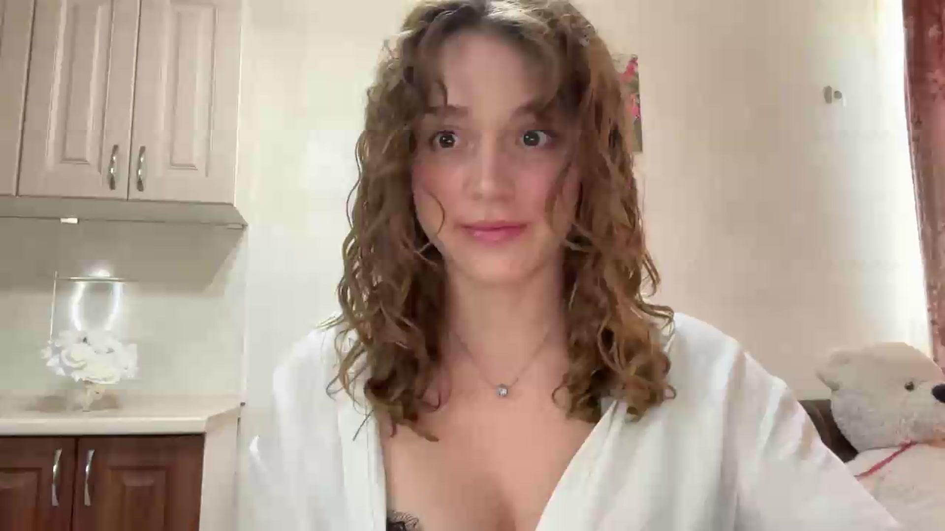 Gallery image thumbnail from SunnyyyLana's myfreecams stream on, 08/20/2026, 13:42 image 6 of 20