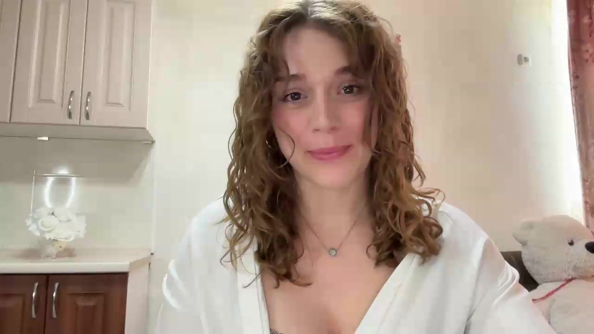 Gallery image thumbnail from SunnyyyLana's myfreecams stream on, 08/20/2026, 13:42 image 14 of 20