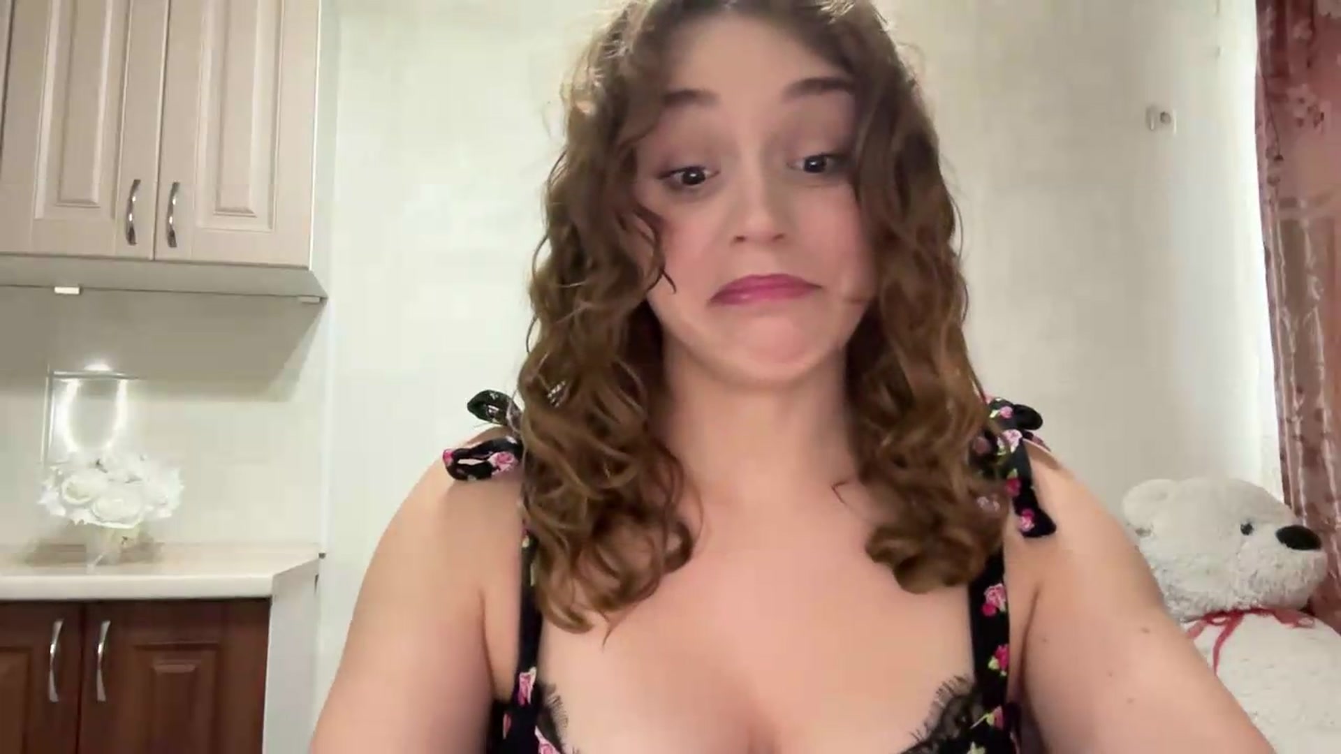 Gallery image thumbnail from SunnyyyLana's myfreecams stream on, 08/28/2026, 15:05 image 18 of 20