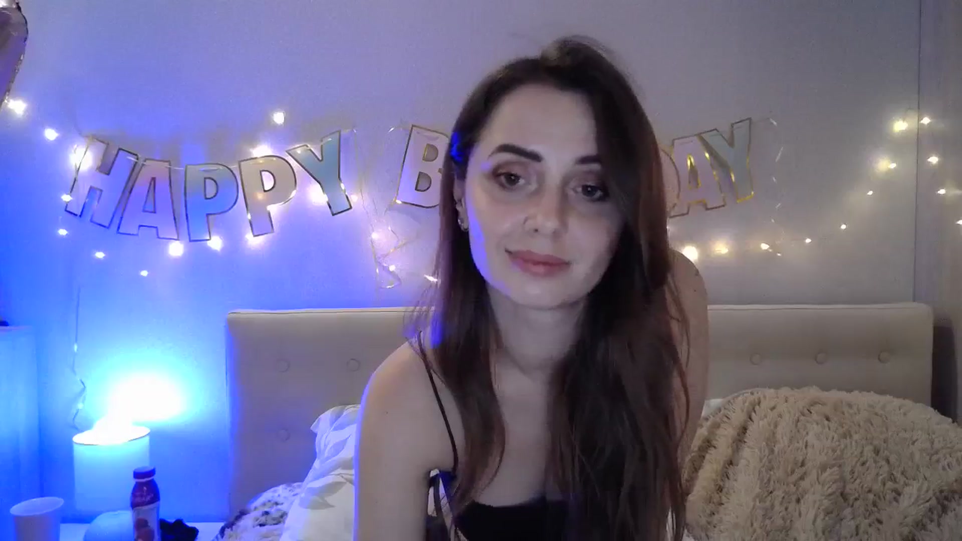 Gallery image thumbnail from Sunrise_Jin's myfreecams stream on, 11/18/2023, 20:41 image 18 of 20