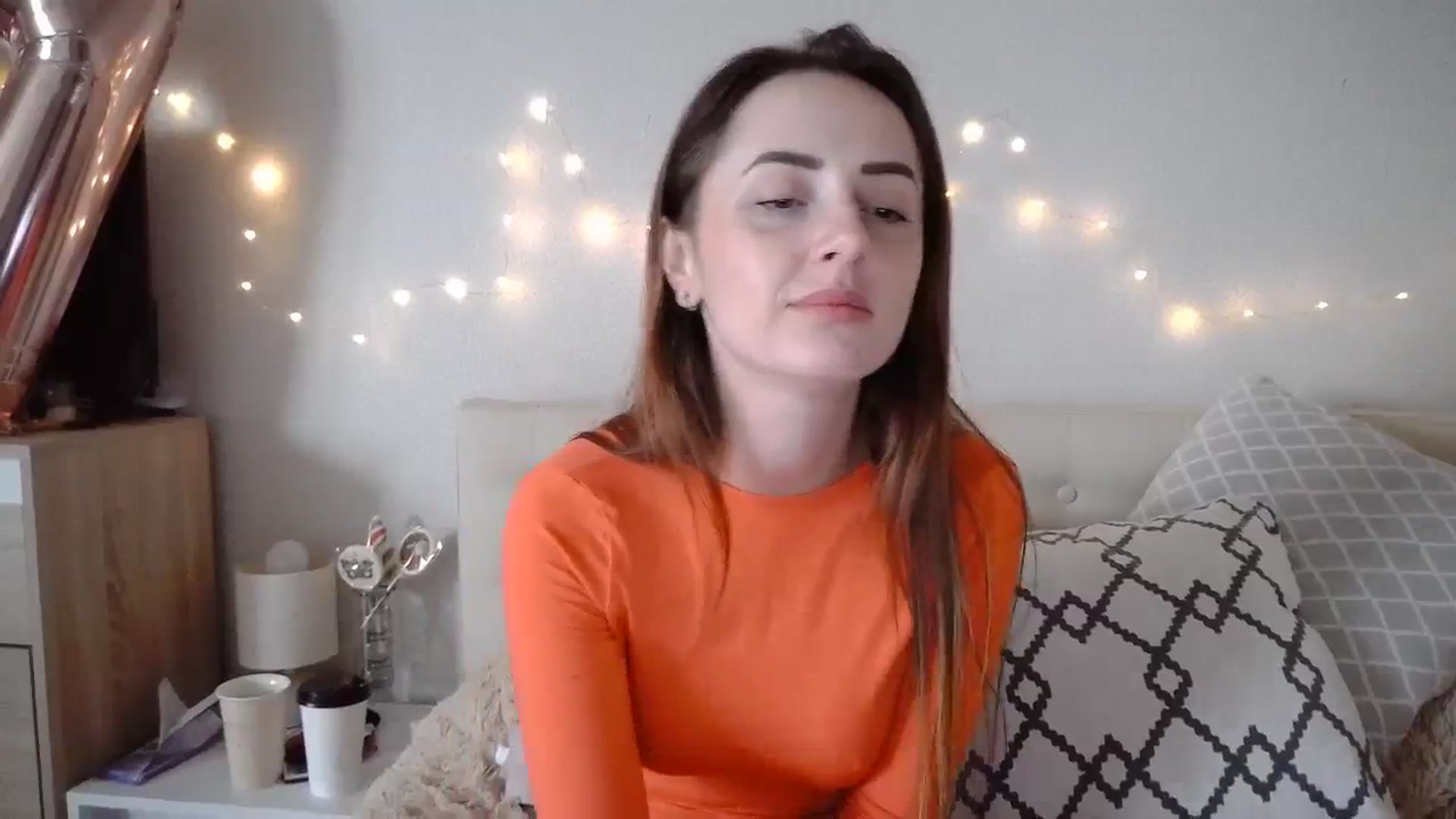 Gallery image thumbnail from Sunrise_Jin's myfreecams stream on, 11/21/2023, 12:19 image 9 of 20