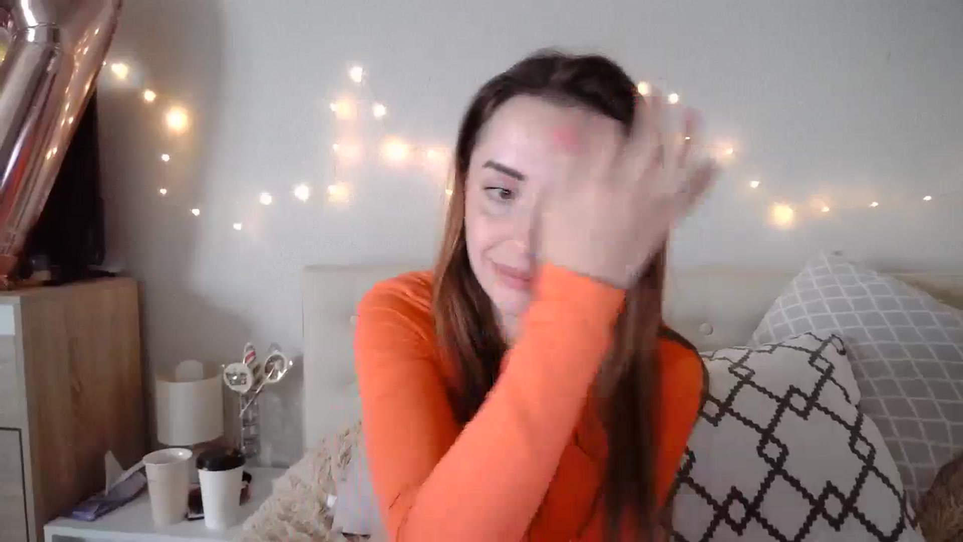 Gallery image thumbnail from Sunrise_Jin's myfreecams stream on, 11/21/2023, 12:19 image 19 of 20