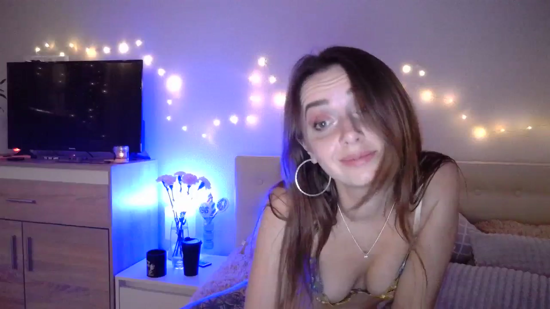 Gallery image thumbnail from Sunrise_Jin's myfreecams stream on, 11/24/2023, 24:09 image 17 of 20