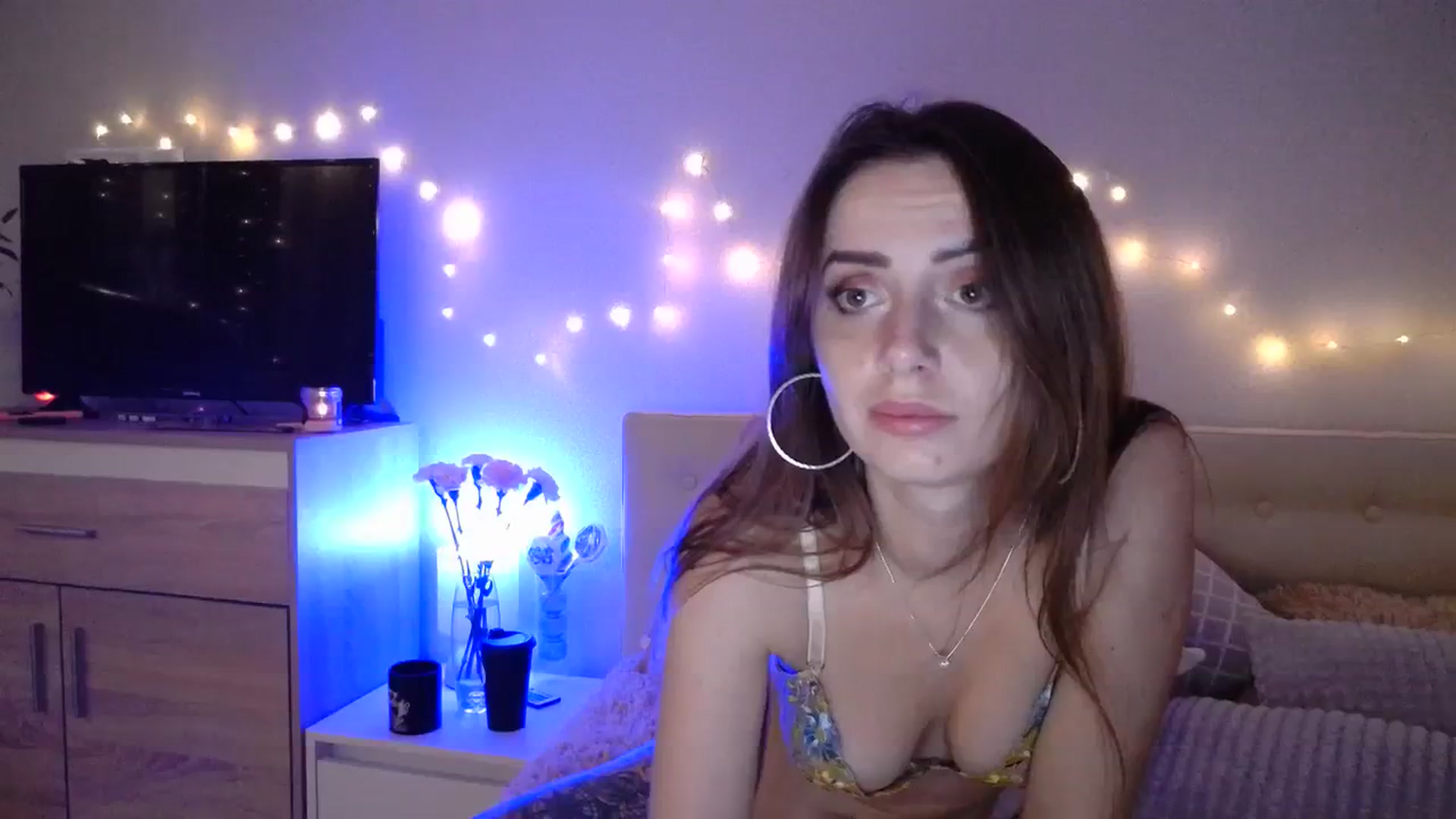 Gallery image thumbnail from Sunrise_Jin's myfreecams stream on, 11/24/2023, 24:09 image 9 of 20