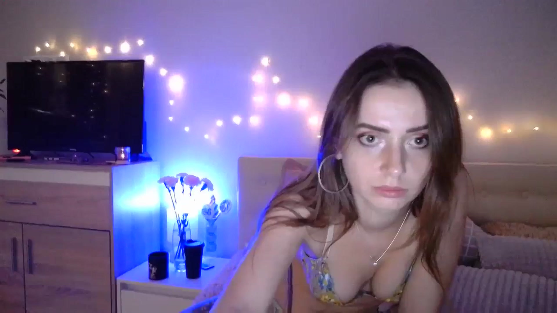 Gallery image thumbnail from Sunrise_Jin's myfreecams stream on, 11/24/2023, 24:09 image 15 of 20