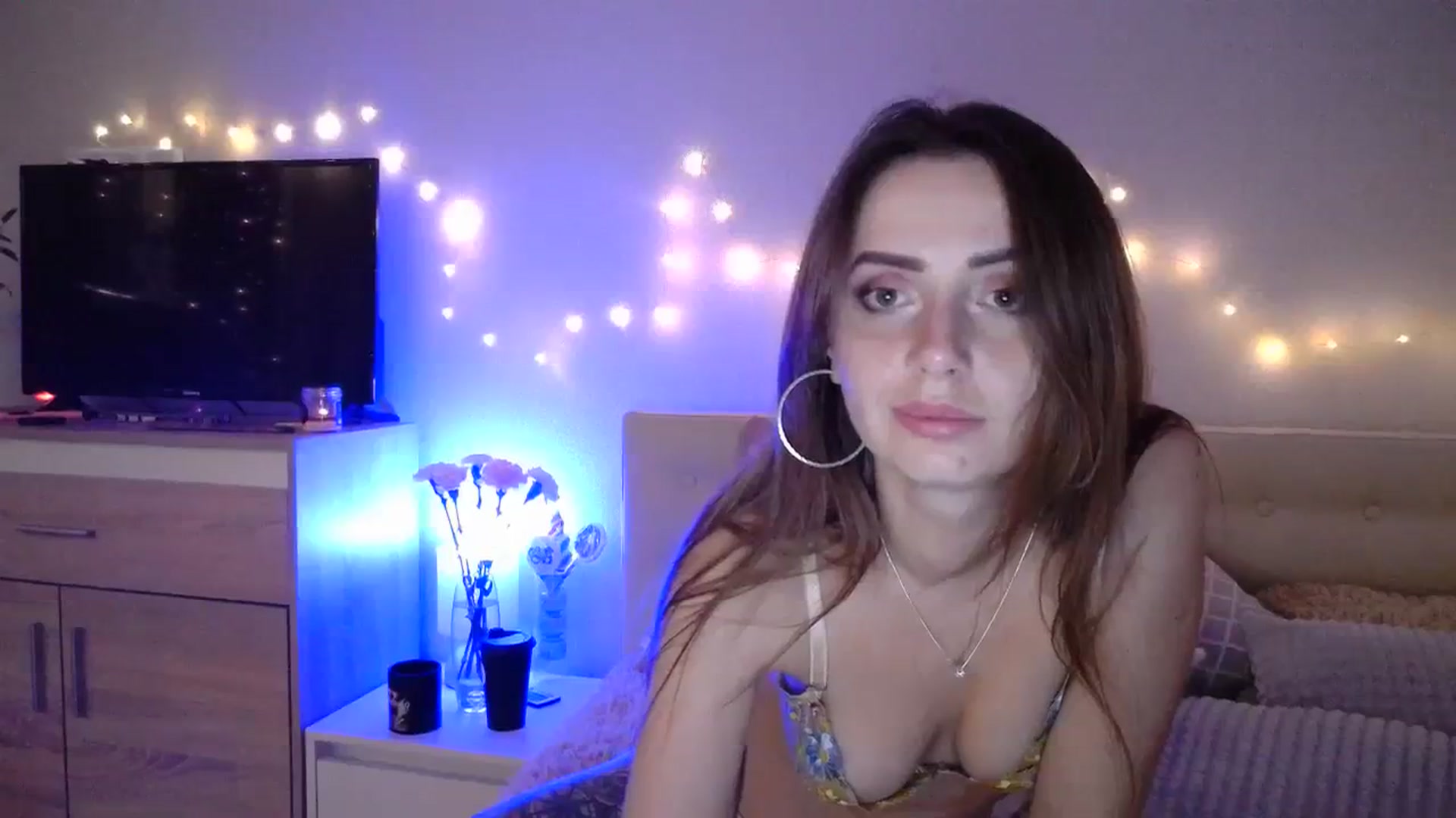 Gallery image thumbnail from Sunrise_Jin's myfreecams stream on, 11/24/2023, 24:09 image 13 of 20