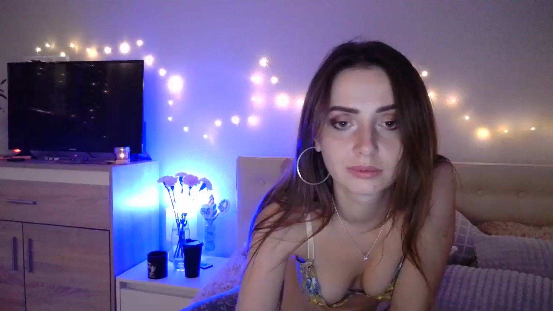 Gallery image thumbnail from Sunrise_Jin's myfreecams stream on, 11/24/2023, 24:09 image 12 of 20