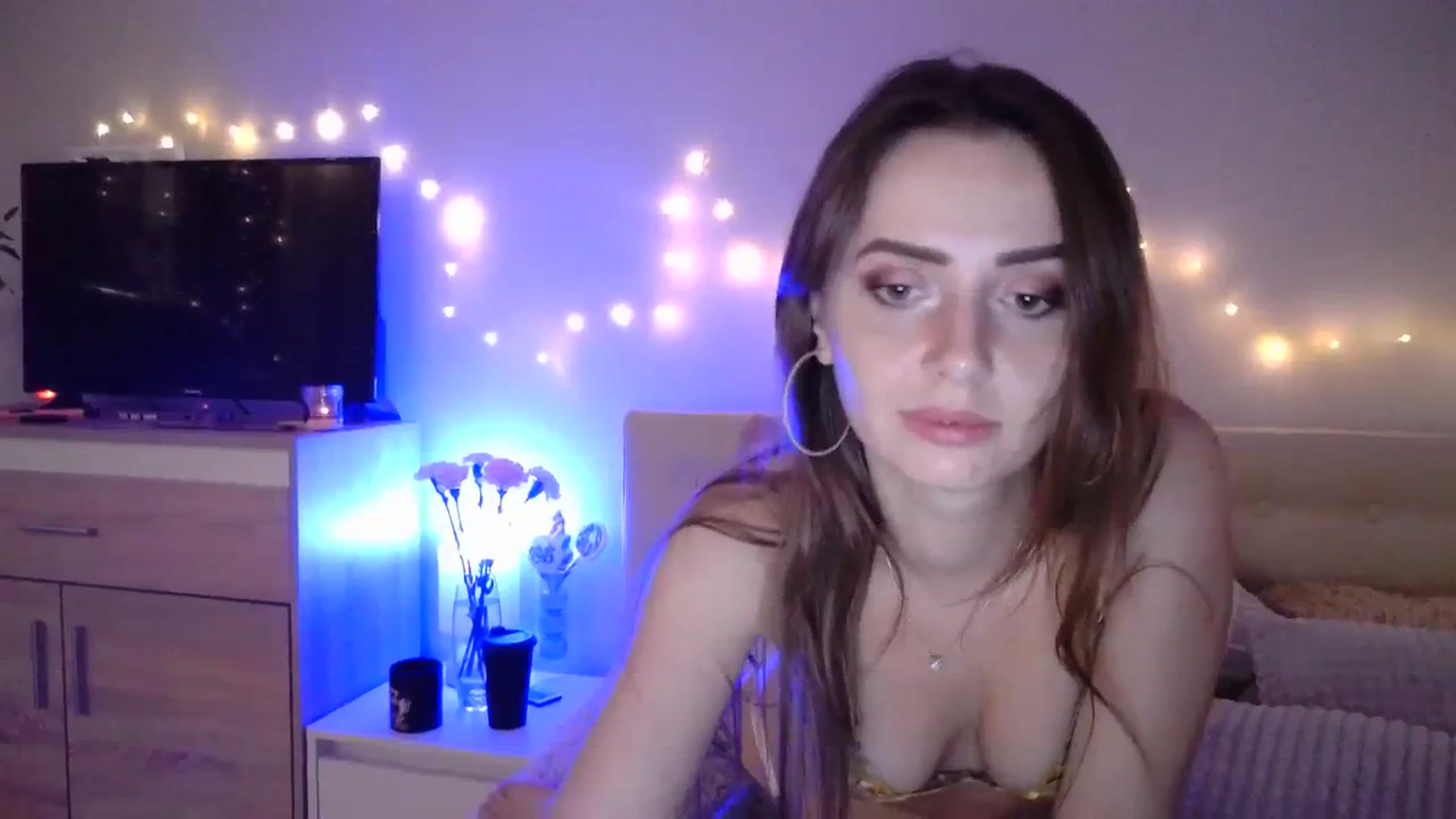 Gallery image thumbnail from Sunrise_Jin's myfreecams stream on, 11/24/2023, 24:09 image 3 of 20