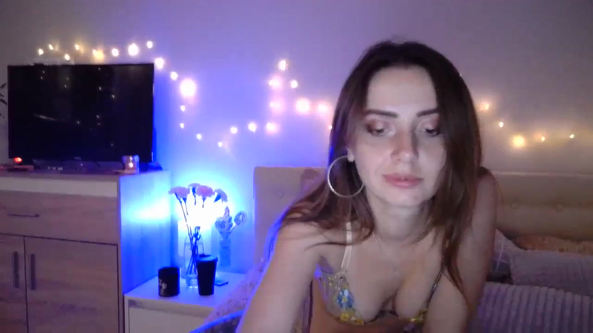 Gallery image thumbnail from Sunrise_Jin's myfreecams stream on, 11/24/2023, 24:09 image 10 of 20