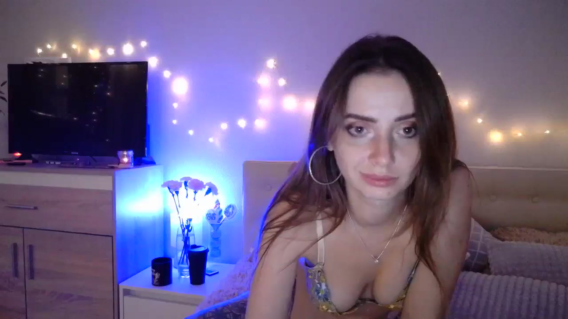 Gallery image thumbnail from Sunrise_Jin's myfreecams stream on, 11/24/2023, 24:09 image 11 of 20