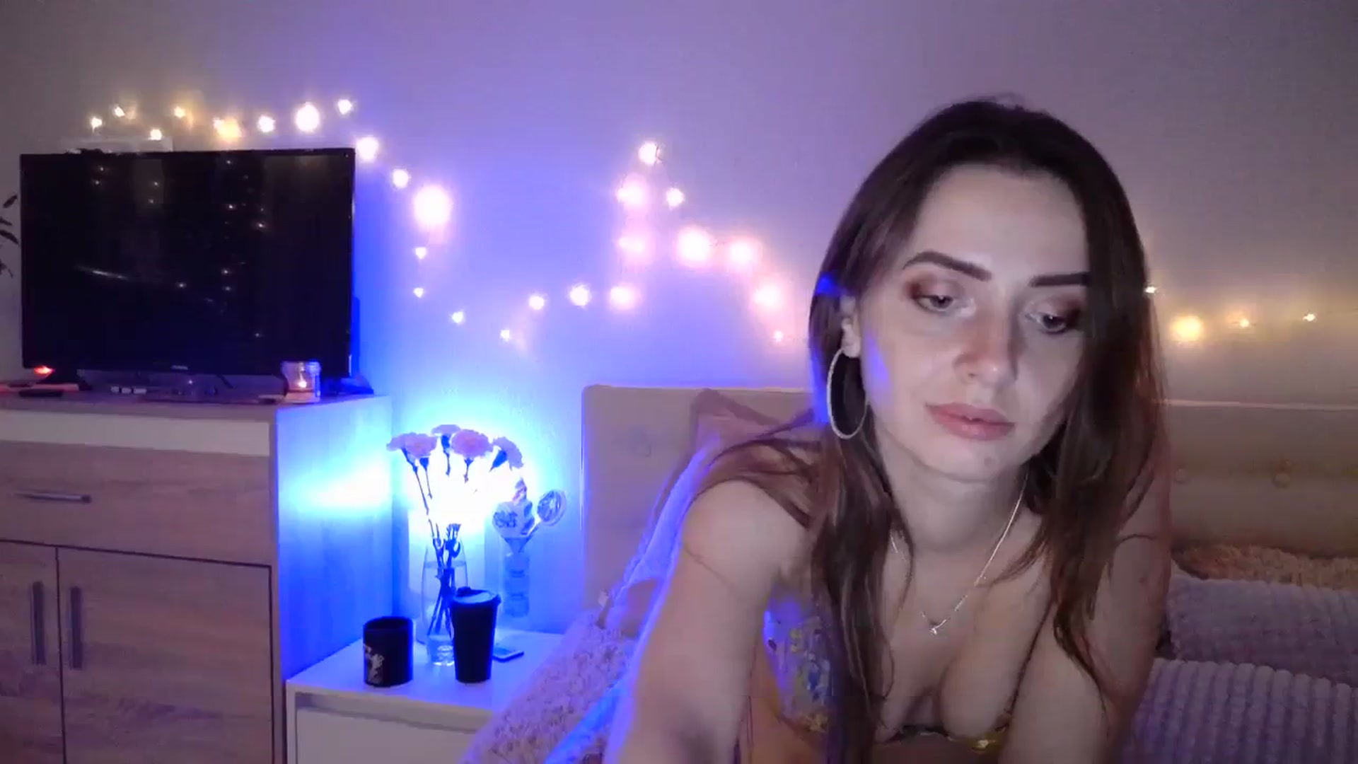 Gallery image thumbnail from Sunrise_Jin's myfreecams stream on, 11/24/2023, 24:09 image 6 of 20