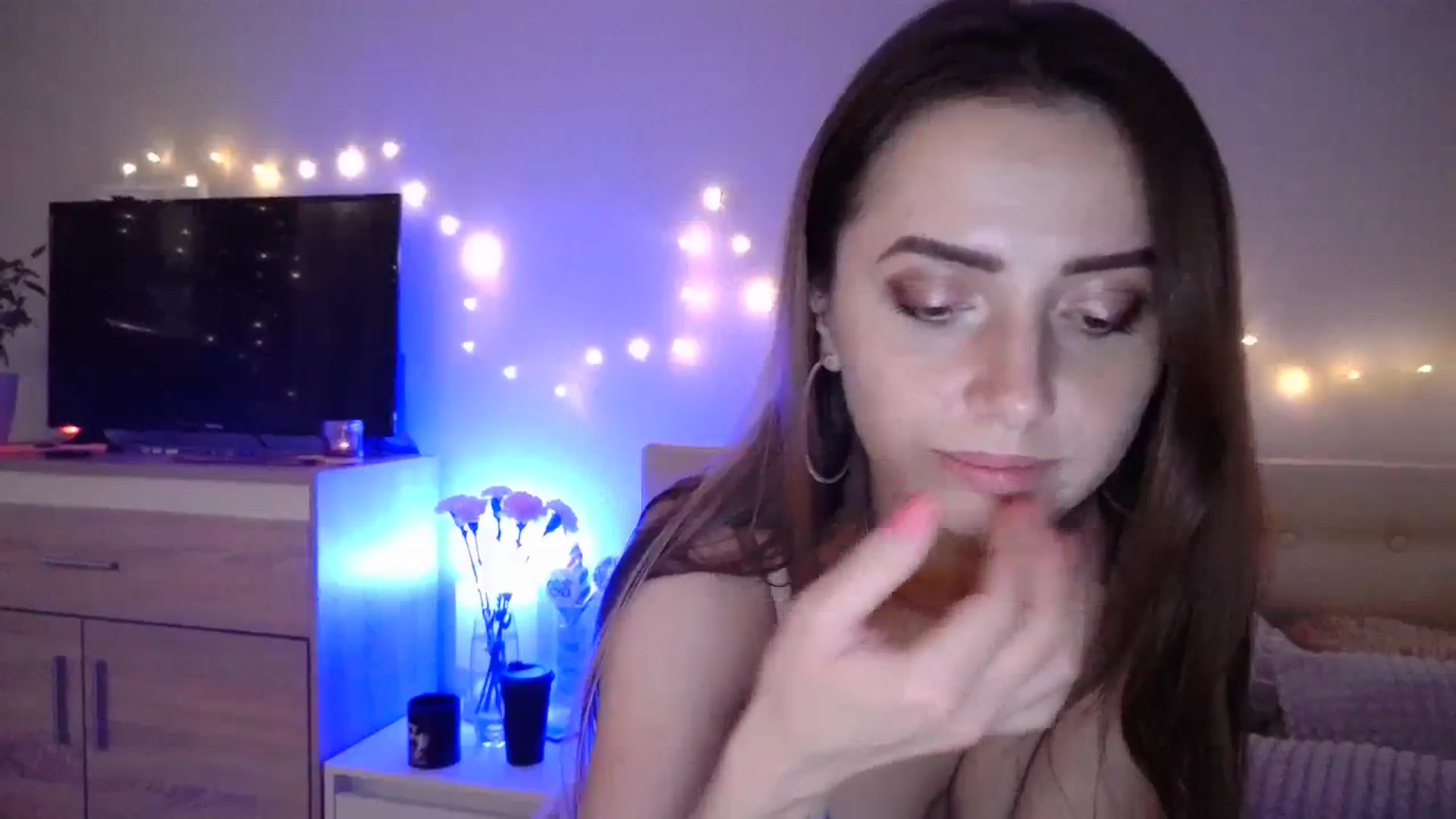 Gallery image thumbnail from Sunrise_Jin's myfreecams stream on, 11/24/2023, 01:05 image 3 of 20