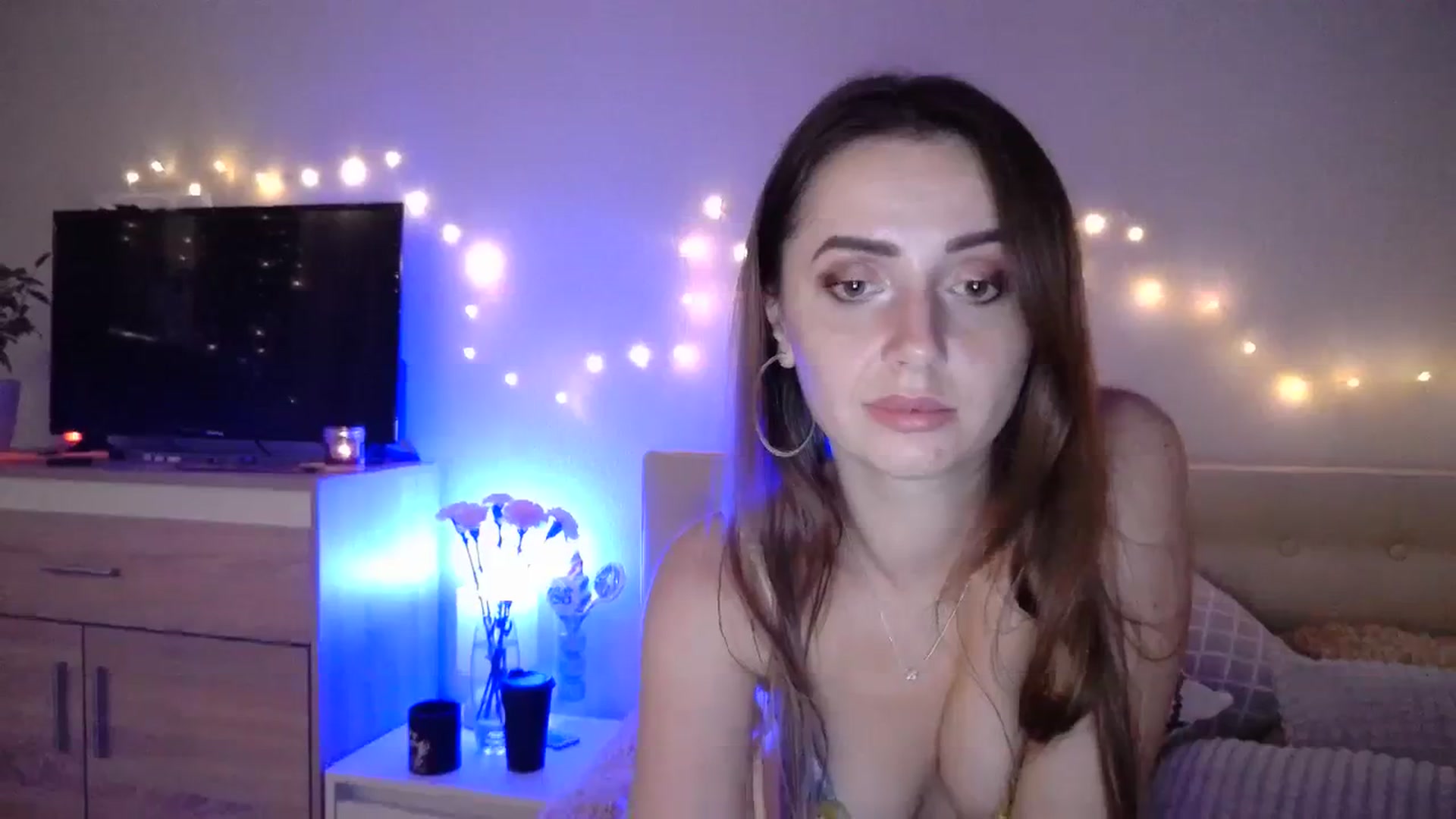 Gallery image thumbnail from Sunrise_Jin's myfreecams stream on, 11/24/2023, 01:05 image 15 of 20