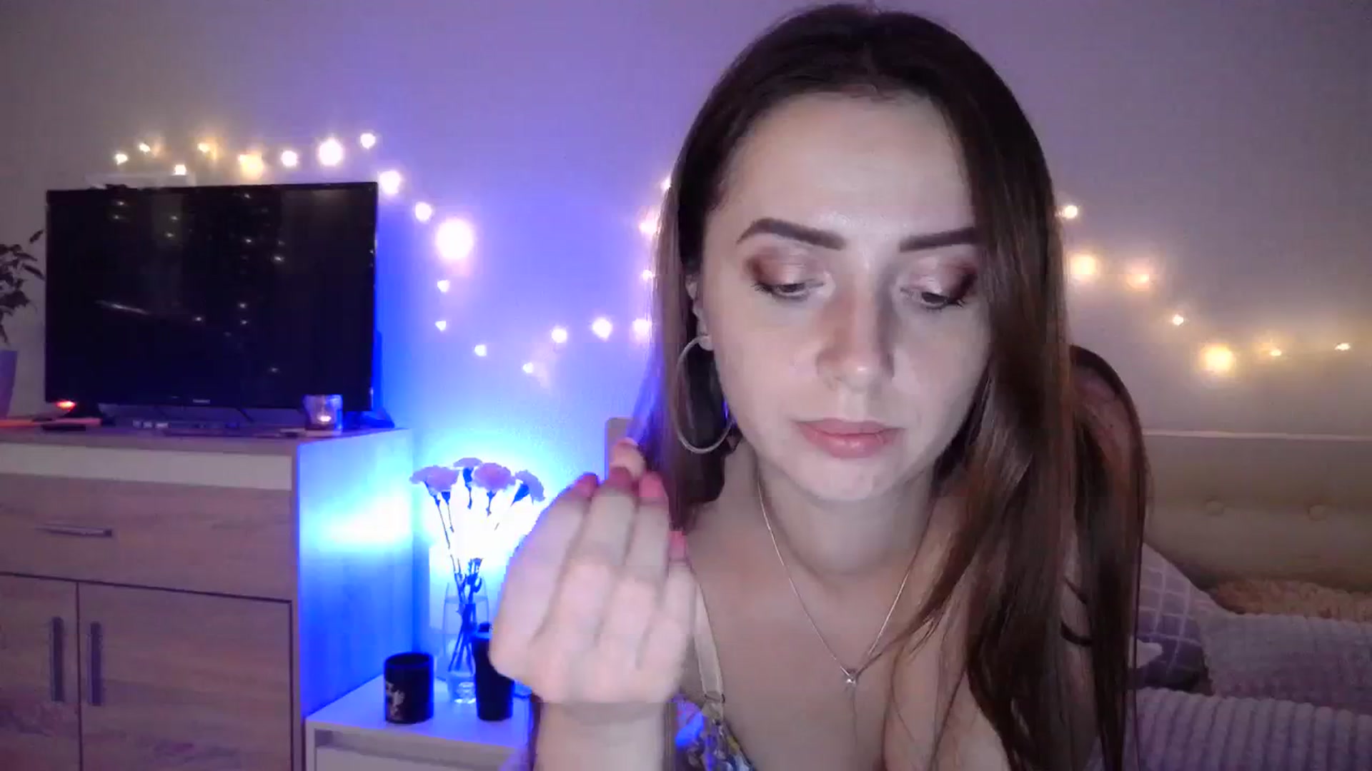 Gallery image thumbnail from Sunrise_Jin's myfreecams stream on, 11/24/2023, 01:05 image 4 of 20