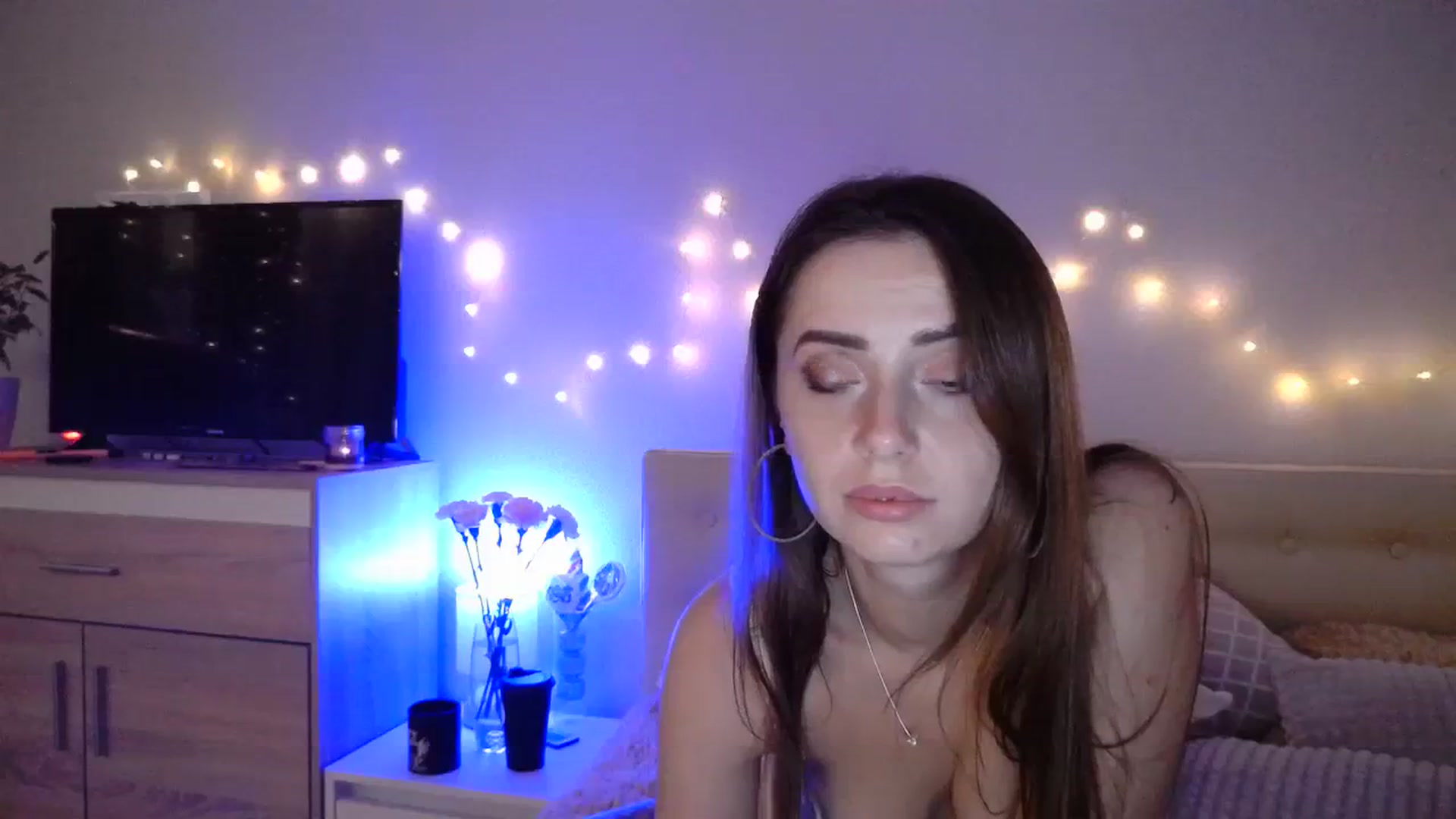 Gallery image thumbnail from Sunrise_Jin's myfreecams stream on, 11/24/2023, 01:05 image 12 of 20