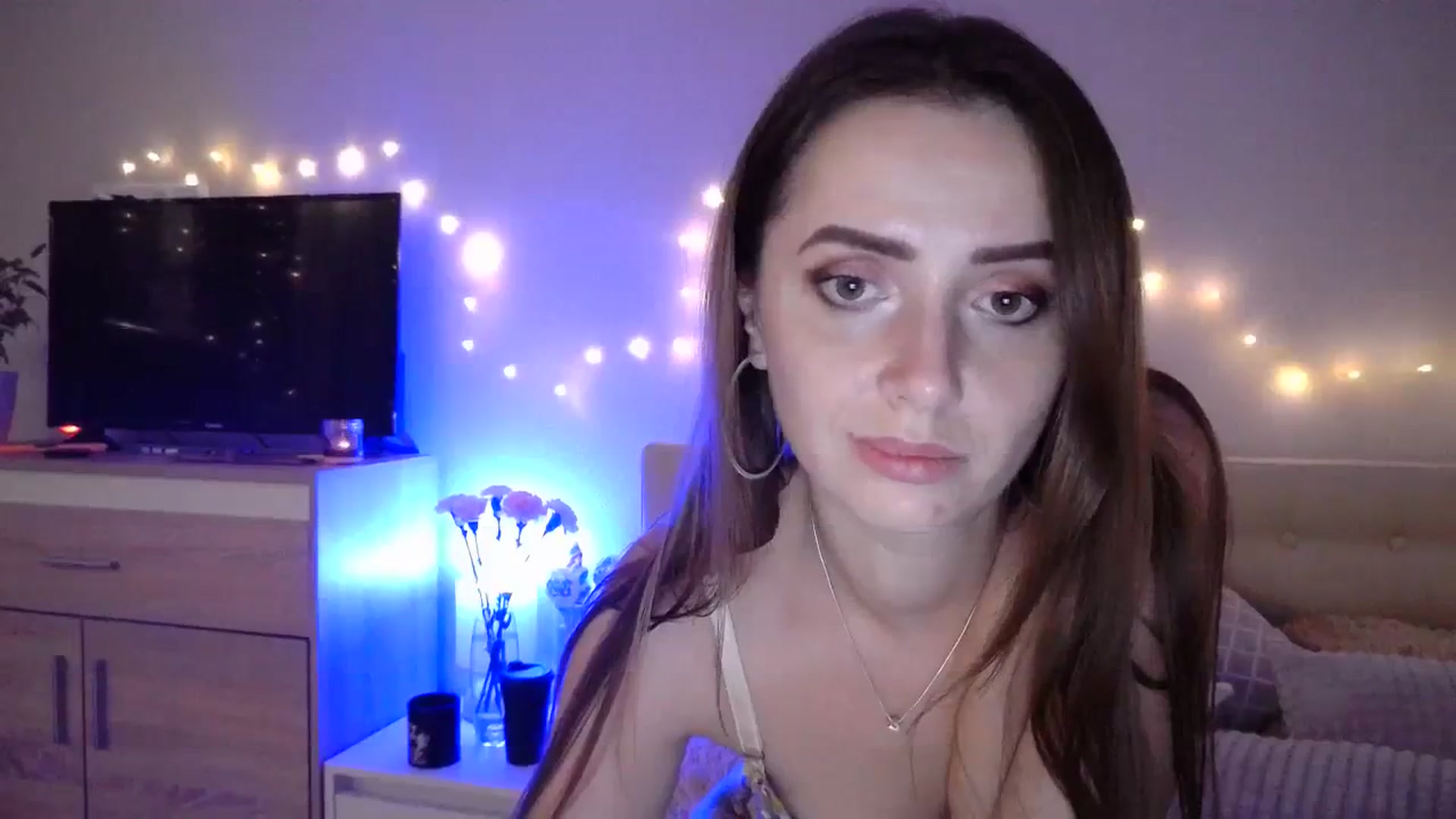 Gallery image thumbnail from Sunrise_Jin's myfreecams stream on, 11/24/2023, 01:05 image 5 of 20