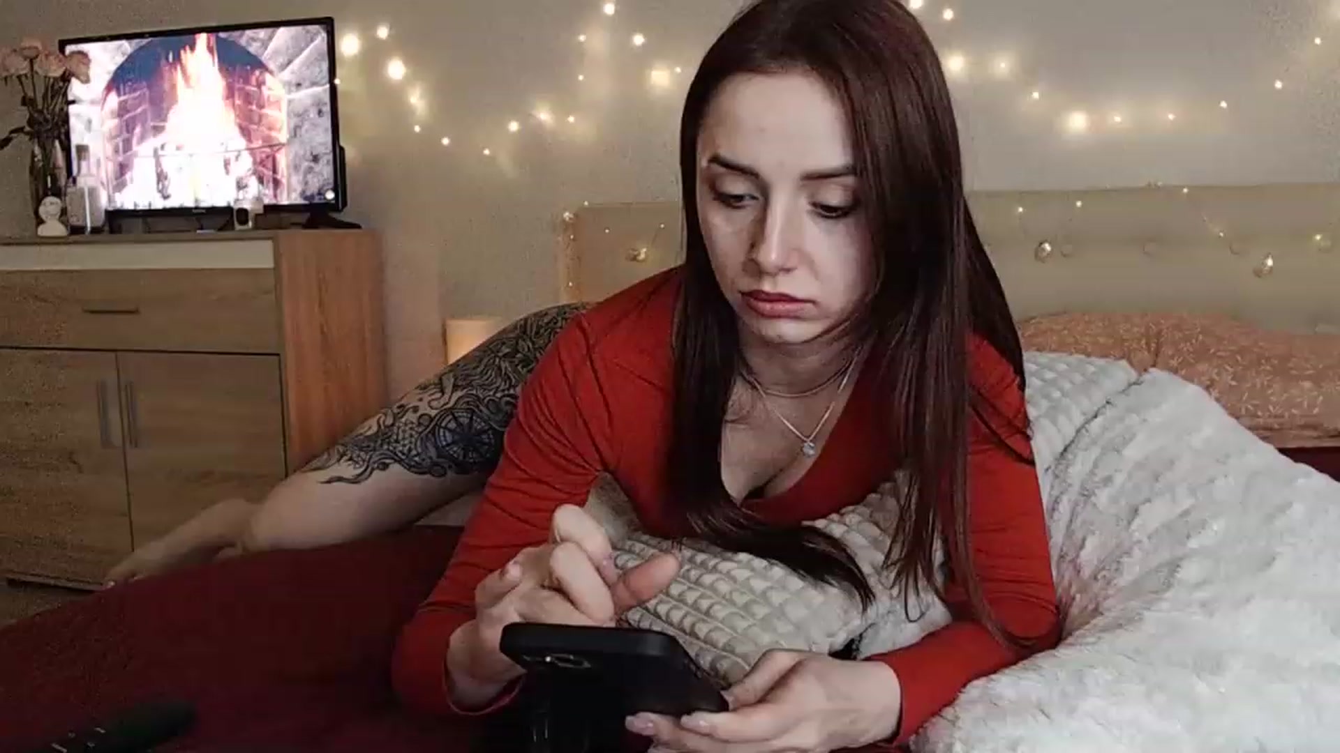 Gallery image thumbnail from Sunrise_Ntl's myfreecams stream on, 02/22/2023, 23:06 image 1 of 20