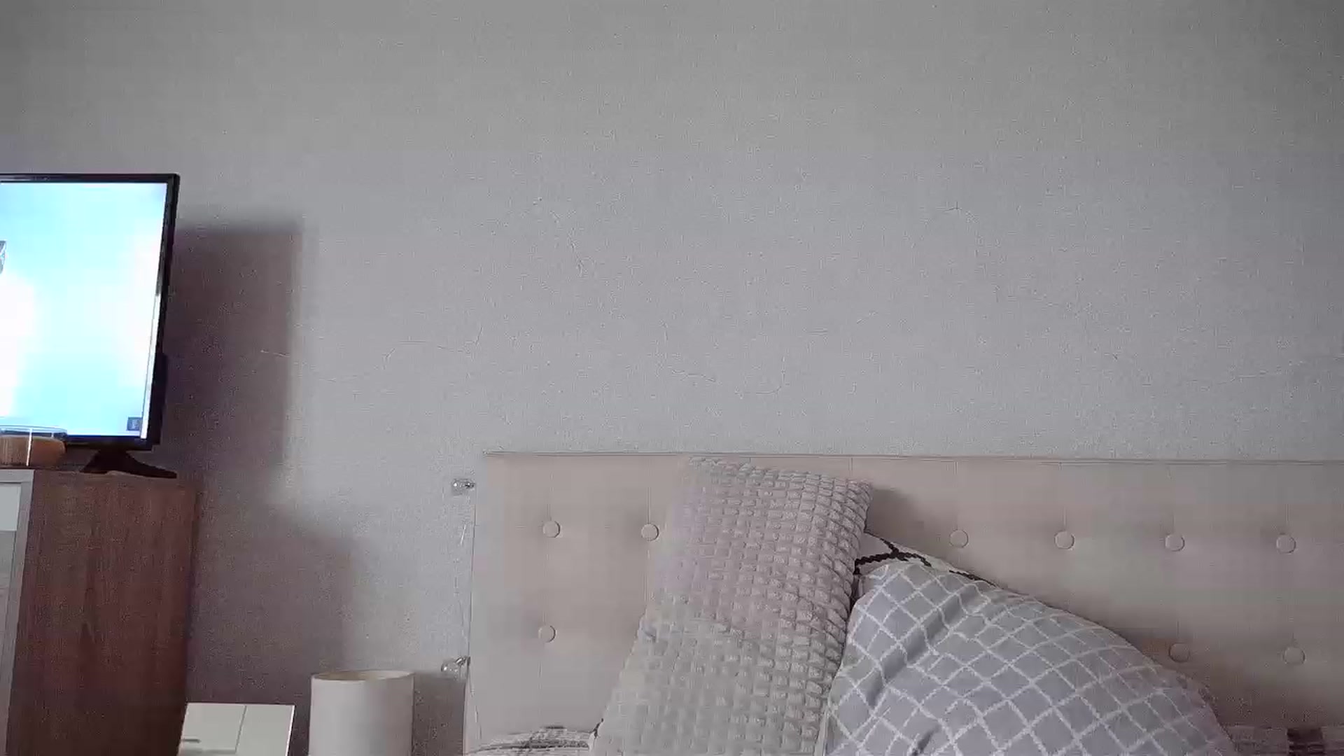 Gallery image thumbnail from Sunrise_Ntl's myfreecams stream on, 06/25/2023, 15:08 image 6 of 20