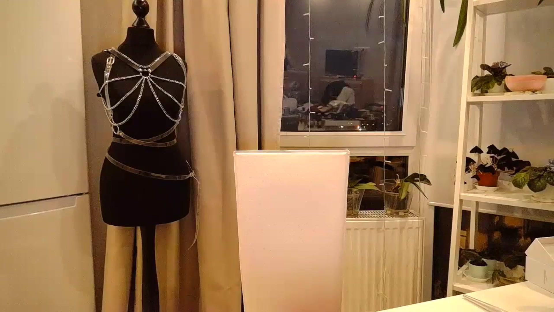 Gallery image thumbnail from Sunrise_Ntl's myfreecams stream on, 06/30/2023, 20:04 image 9 of 20
