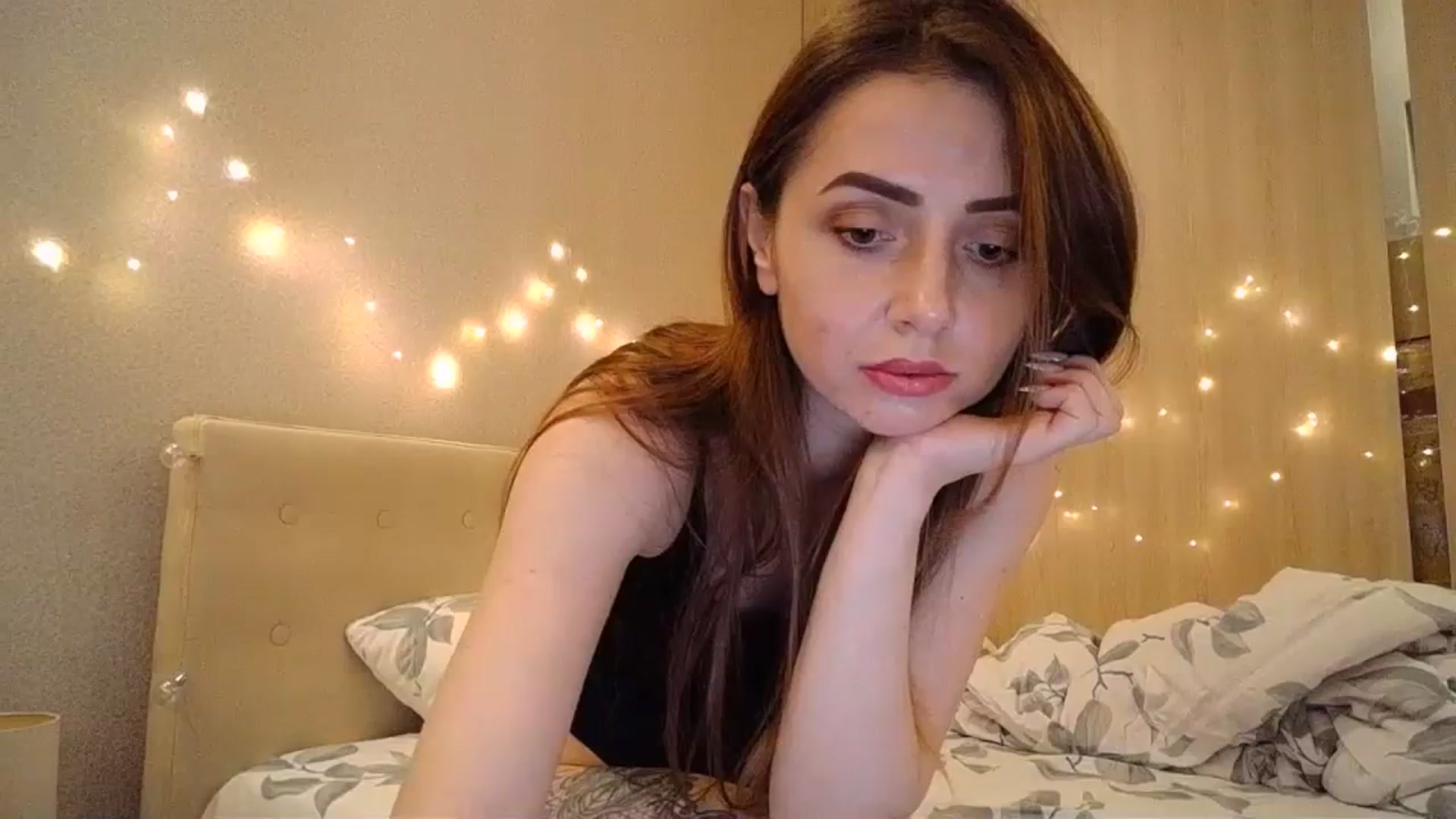 Gallery image thumbnail from Sunrise_Ntl's myfreecams stream on, 07/04/2023, 21:33 image 8 of 20