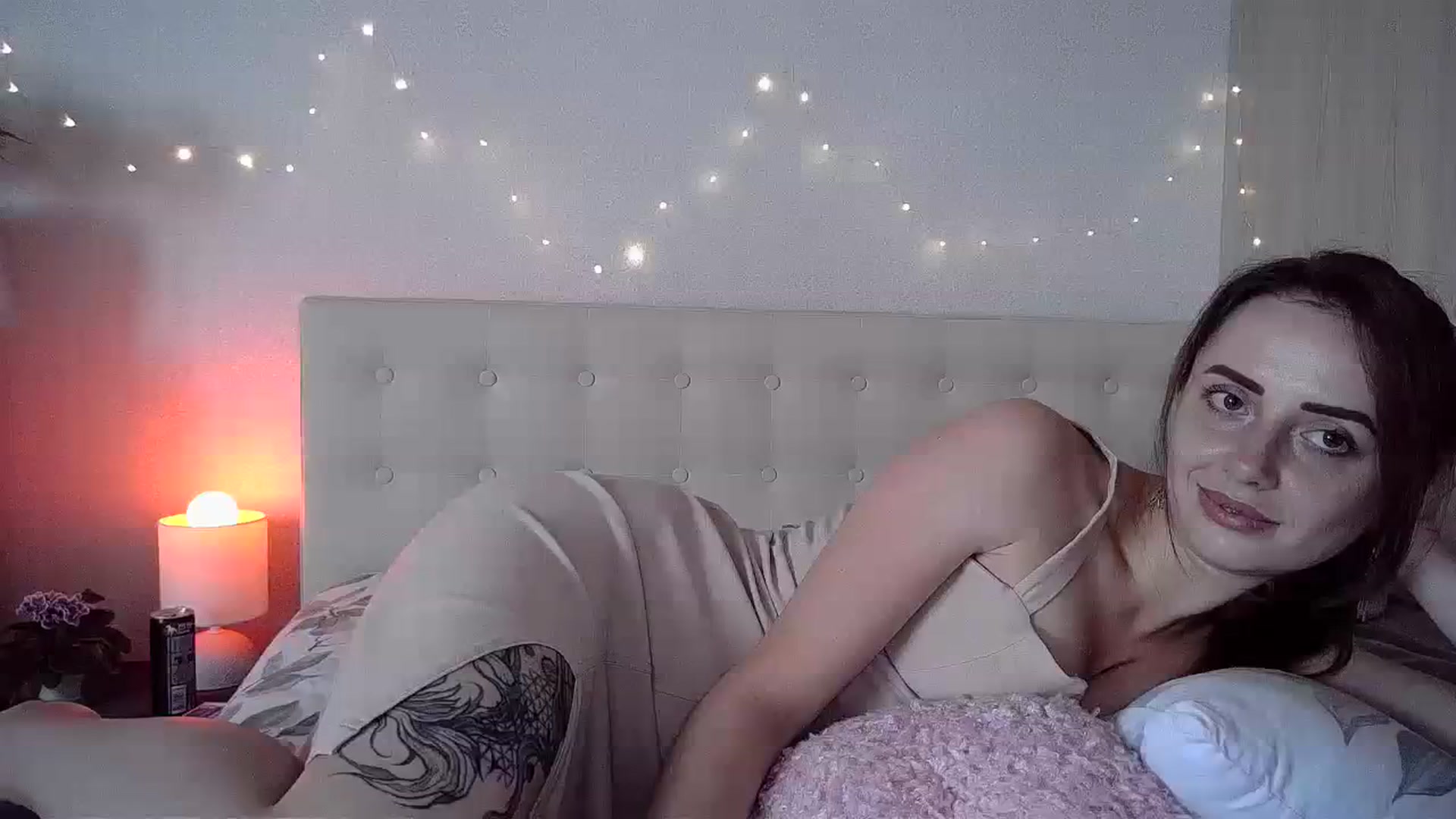 Gallery image thumbnail from Sunrise_Ntl's myfreecams stream on, 08/07/2023, 11:37 image 19 of 20