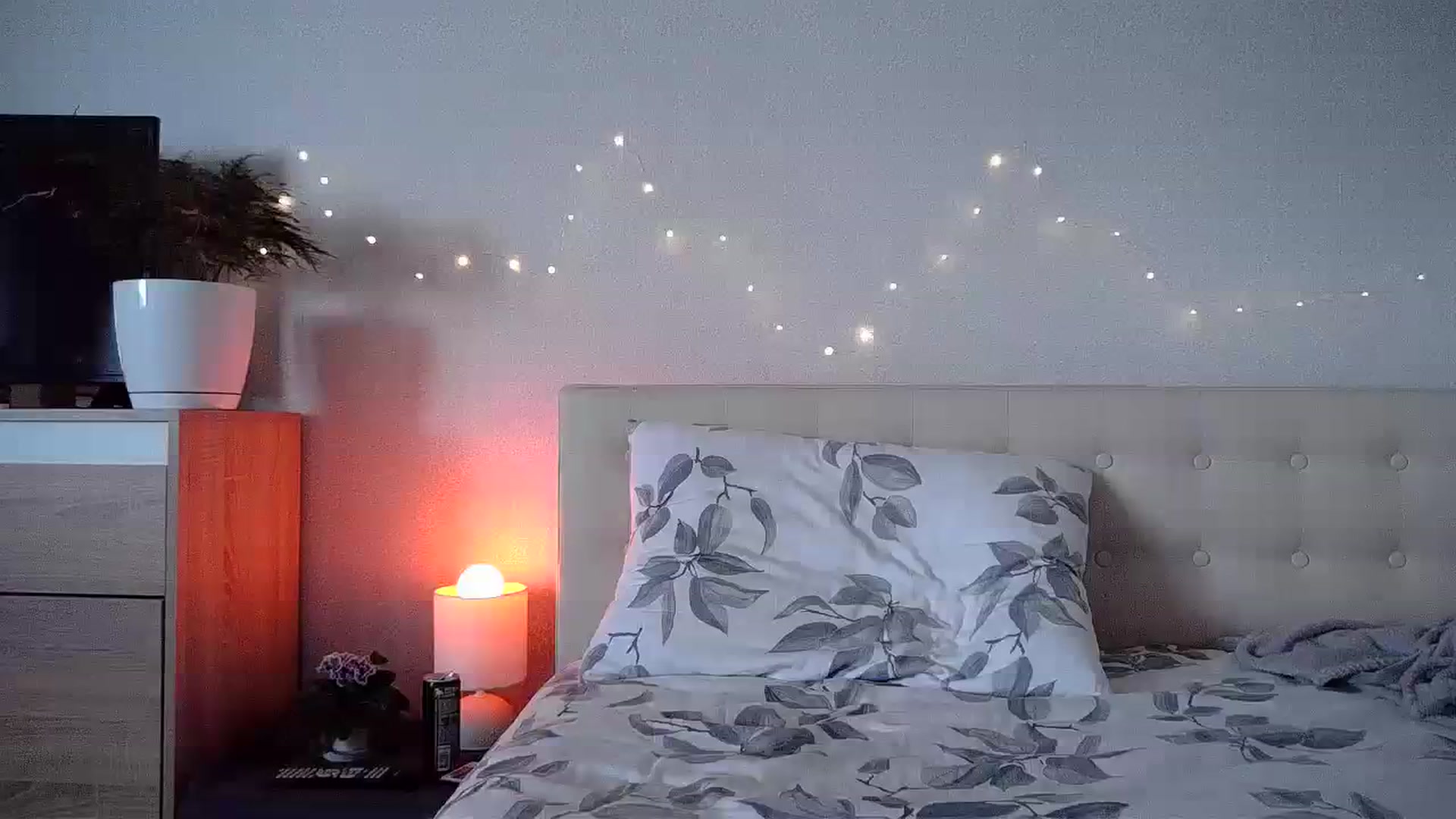 Gallery image thumbnail from Sunrise_Ntl's myfreecams stream on, 08/07/2023, 13:29 image 9 of 20