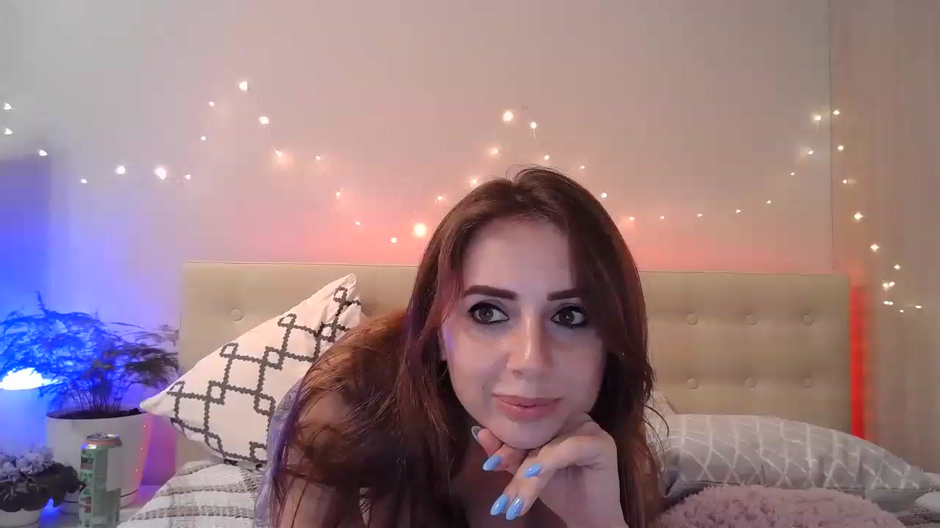 Gallery image thumbnail from Sunrise_Ntl's myfreecams stream on, 08/18/2023, 21:20 image 9 of 20