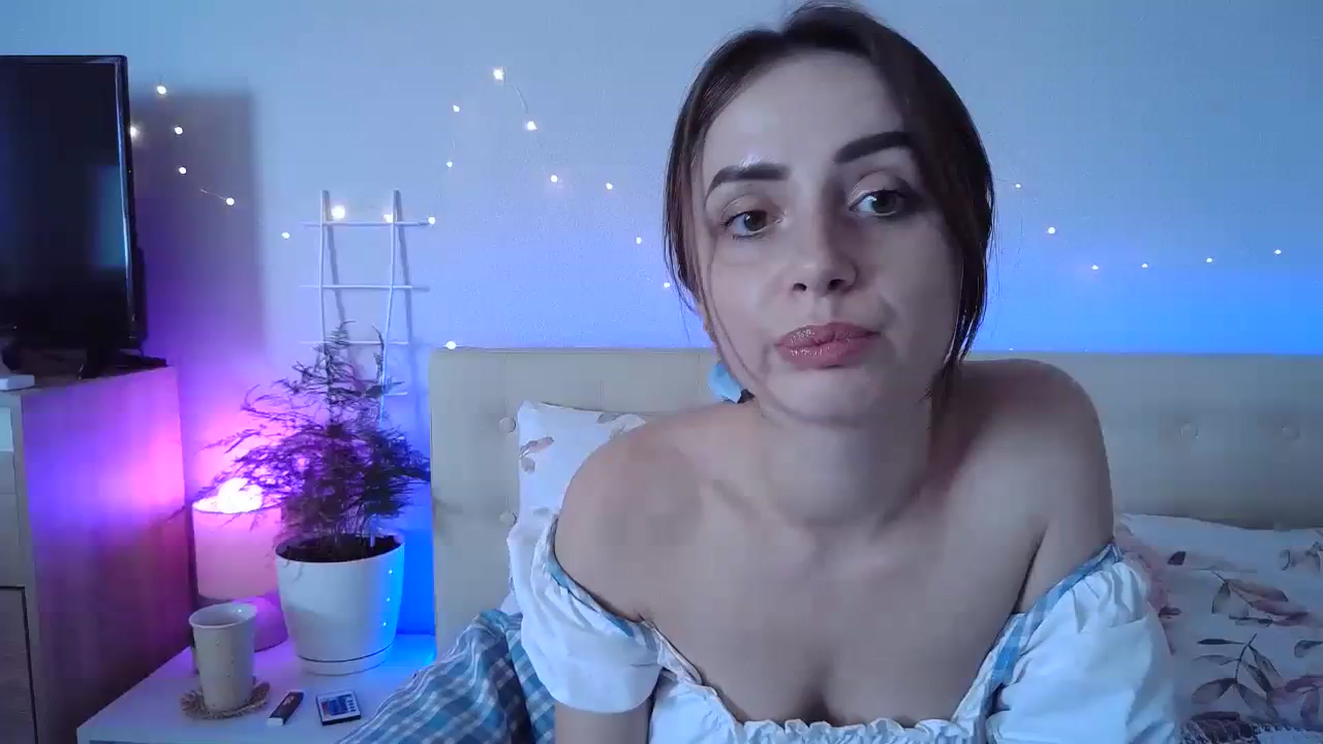 Gallery image thumbnail from Sunrise_Ntl's myfreecams stream on, 09/02/2023, 13:25 image 20 of 20