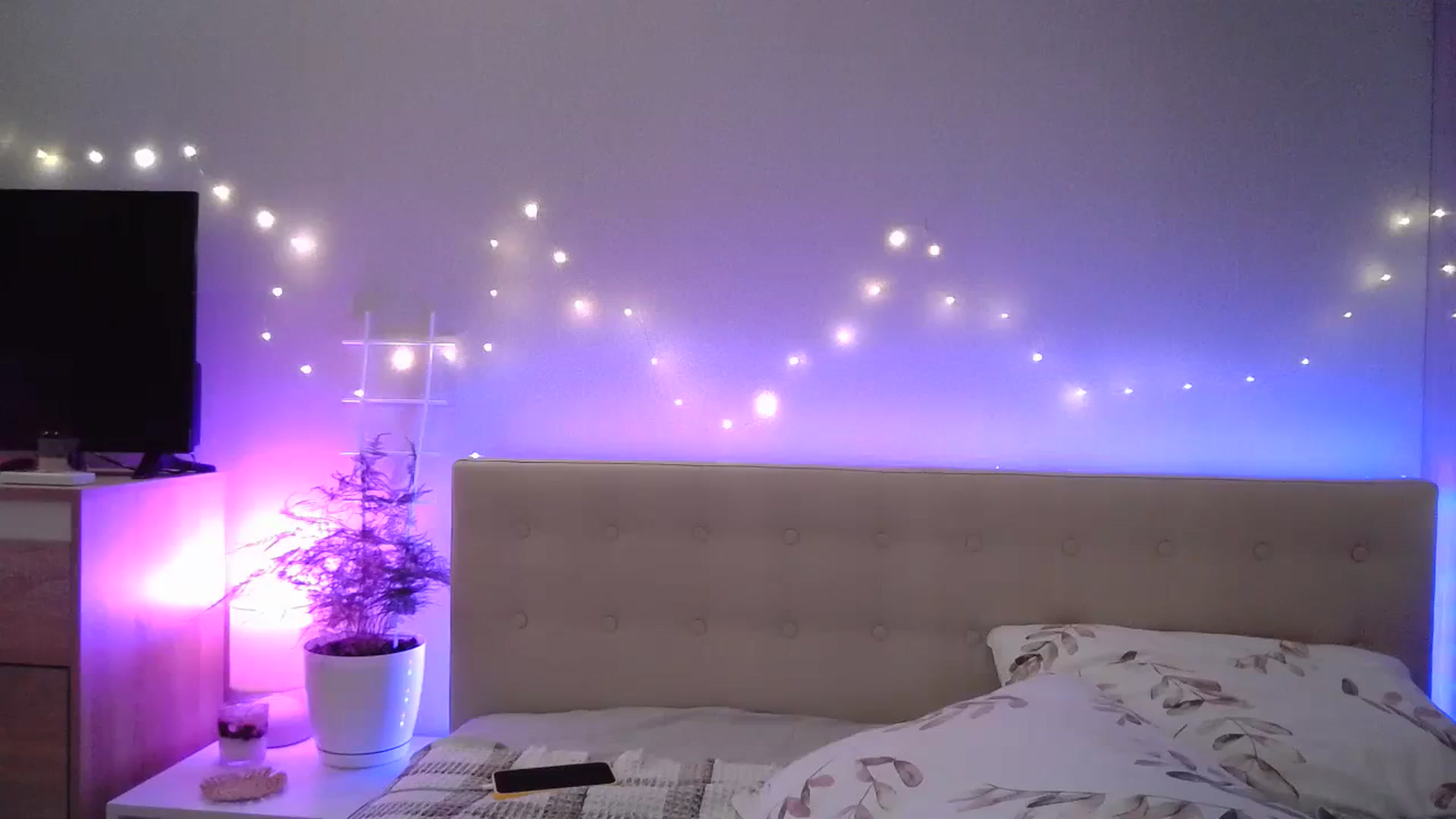 Gallery image thumbnail from Sunrise_Ntl's myfreecams stream on, 09/02/2023, 19:40 image 15 of 20