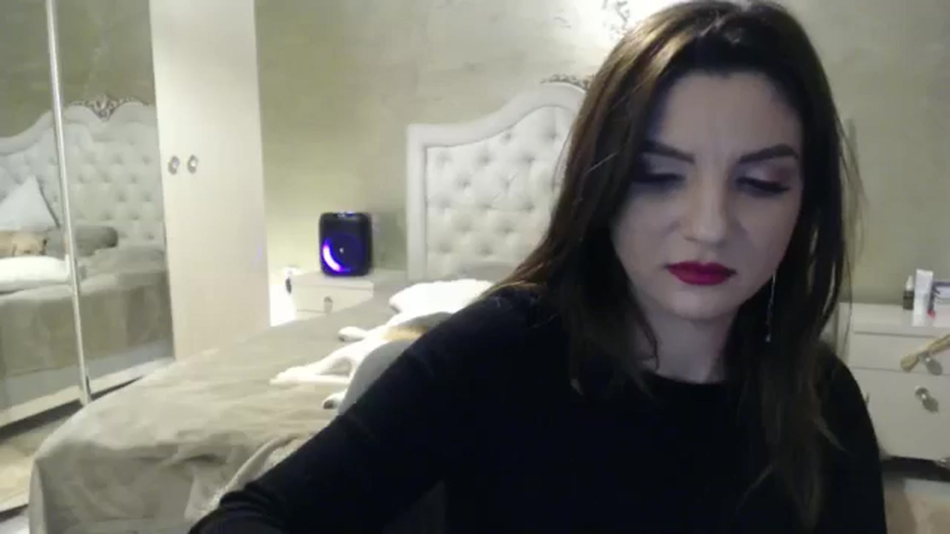 Gallery image thumbnail from SunshineGirl's myfreecams stream on, 01/01/2025, 02:50 image 17 of 20