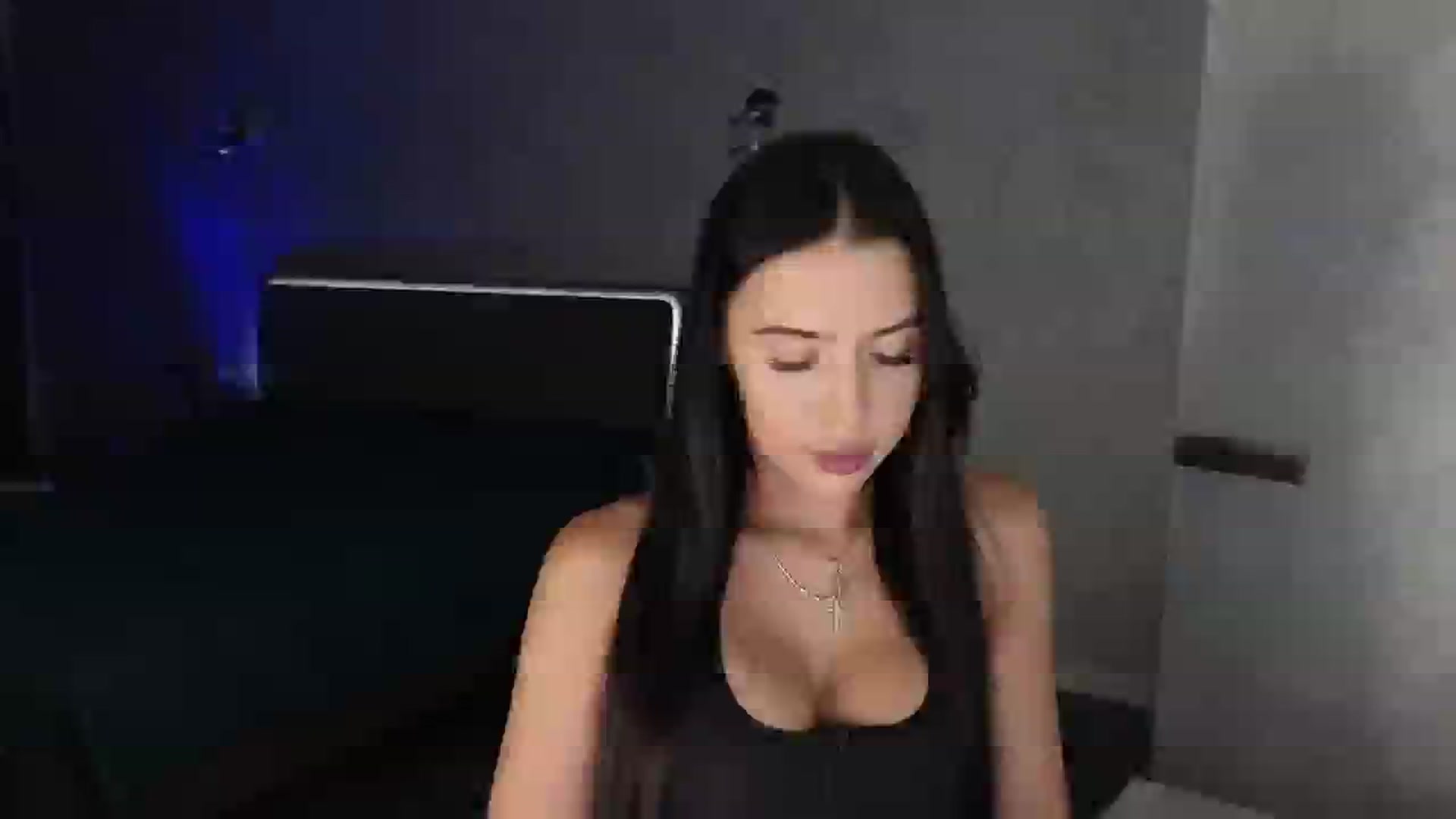 Gallery image thumbnail from SunshineK's myfreecams stream on, 07/04/2024, 18:18 image 16 of 20