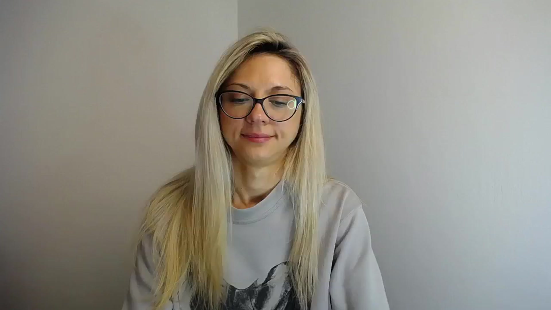 Gallery image thumbnail from Sunshine_alis's myfreecams stream on, 04/26/2024, 13:53 image 14 of 20