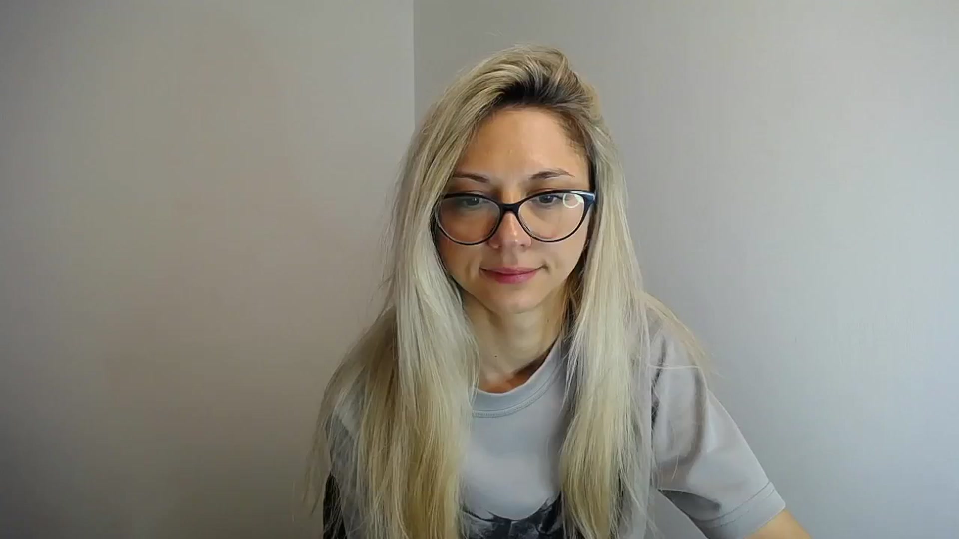 Gallery image thumbnail from Sunshine_alis's myfreecams stream on, 04/26/2024, 13:53 image 9 of 20