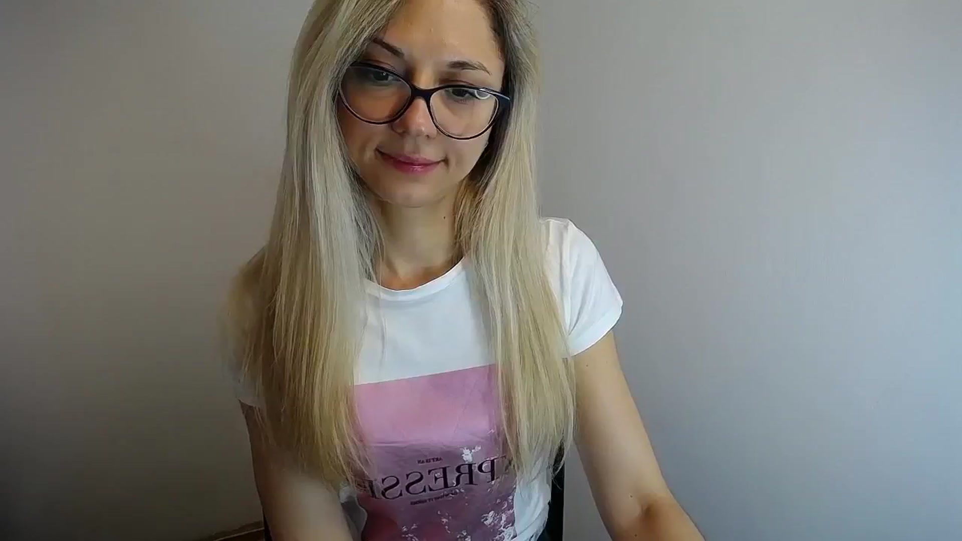 Gallery image thumbnail from Sunshine_alis's myfreecams stream on, 04/29/2024, 13:40 image 6 of 20