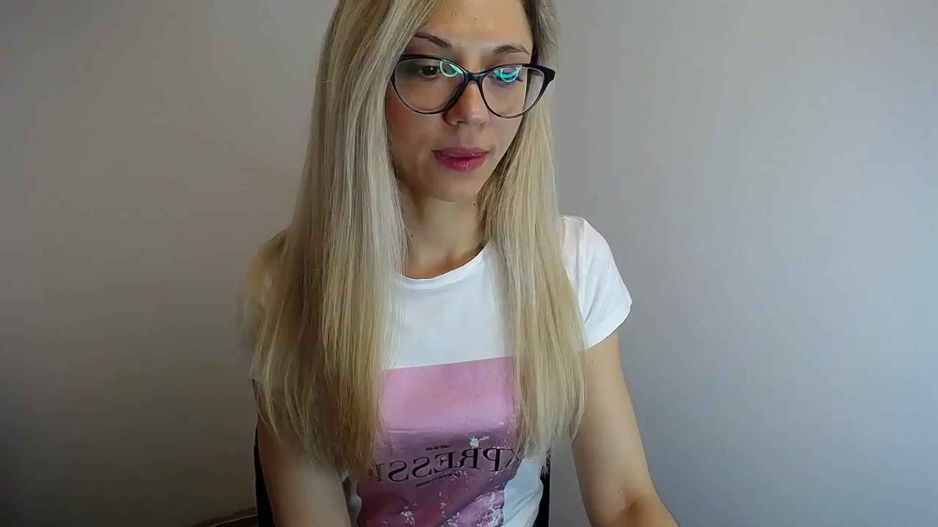 Gallery image thumbnail from Sunshine_alis's myfreecams stream on, 04/29/2024, 13:40 image 9 of 20