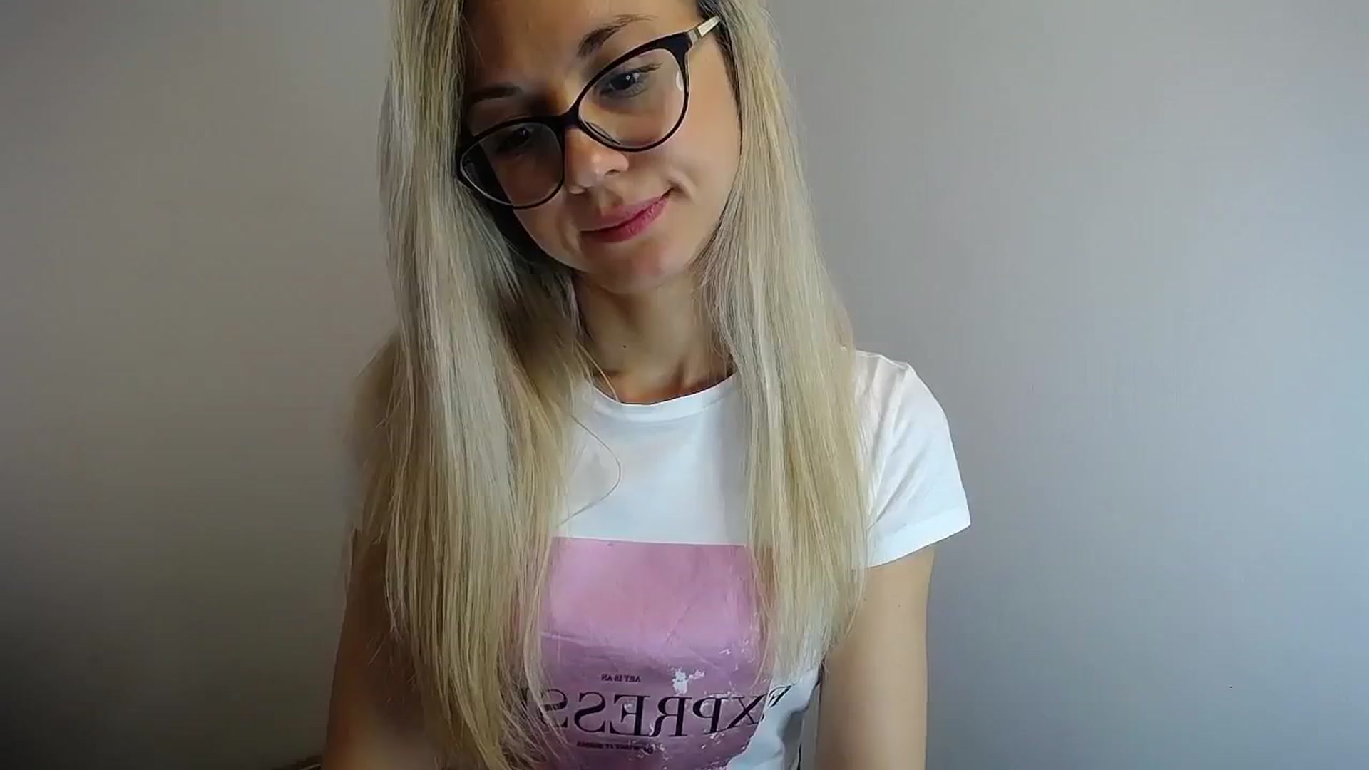 Gallery image thumbnail from Sunshine_alis's myfreecams stream on, 04/29/2024, 13:40 image 13 of 20
