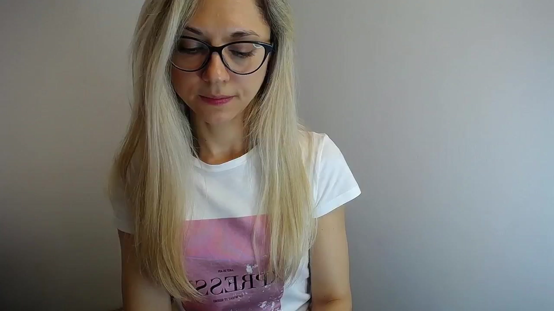 Gallery image thumbnail from Sunshine_alis's myfreecams stream on, 04/29/2024, 13:40 image 16 of 20