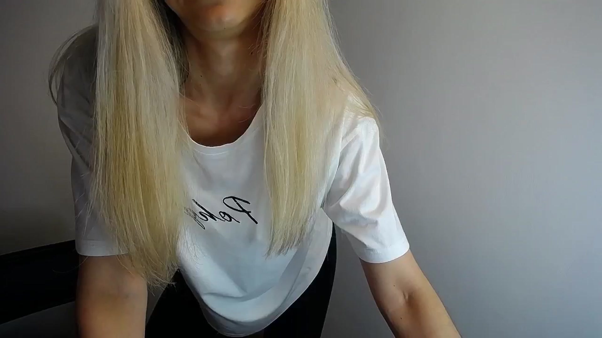 Gallery image thumbnail from Sunshine_alis's myfreecams stream on, 05/03/2024, 13:05 image 17 of 20