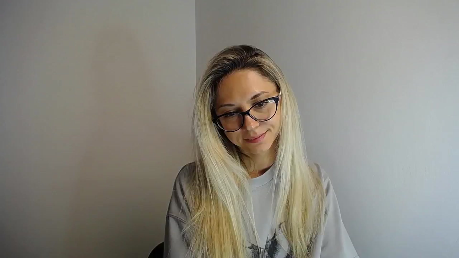Gallery image thumbnail from Sunshine_alis's myfreecams stream on, 05/07/2024, 12:59 image 15 of 20