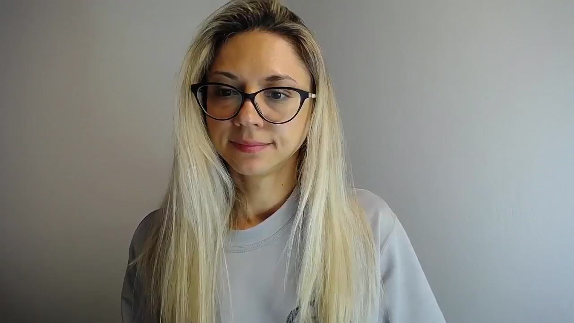 Gallery image thumbnail from Sunshine_alis's myfreecams stream on, 05/07/2024, 12:59 image 6 of 20