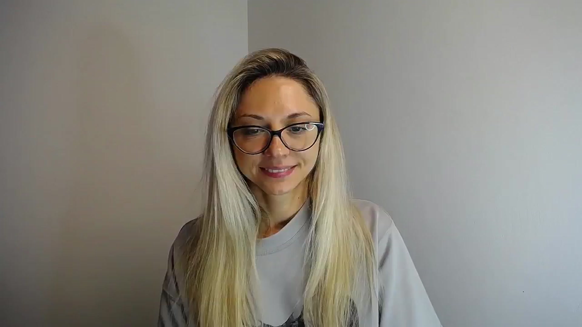 Gallery image thumbnail from Sunshine_alis's myfreecams stream on, 05/07/2024, 12:59 image 18 of 20