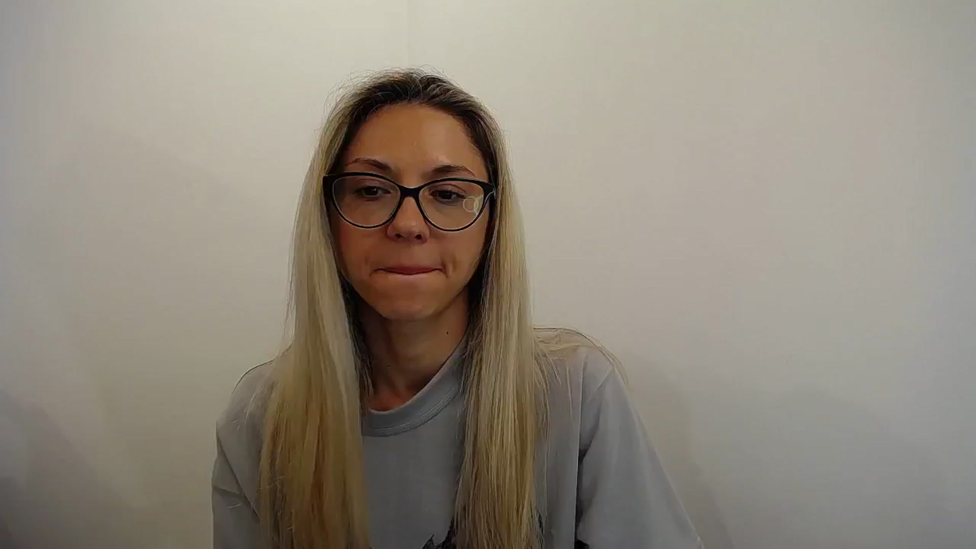 Gallery image thumbnail from Sunshine_alis's myfreecams stream on, 05/07/2024, 15:17 image 12 of 20