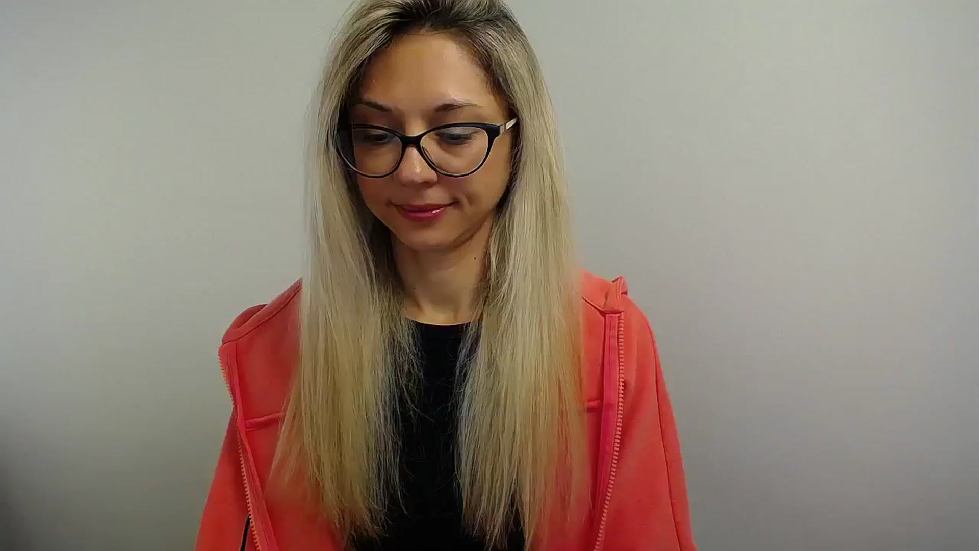 Gallery image thumbnail from Sunshine_alis's myfreecams stream on, 05/08/2024, 12:02 image 2 of 20