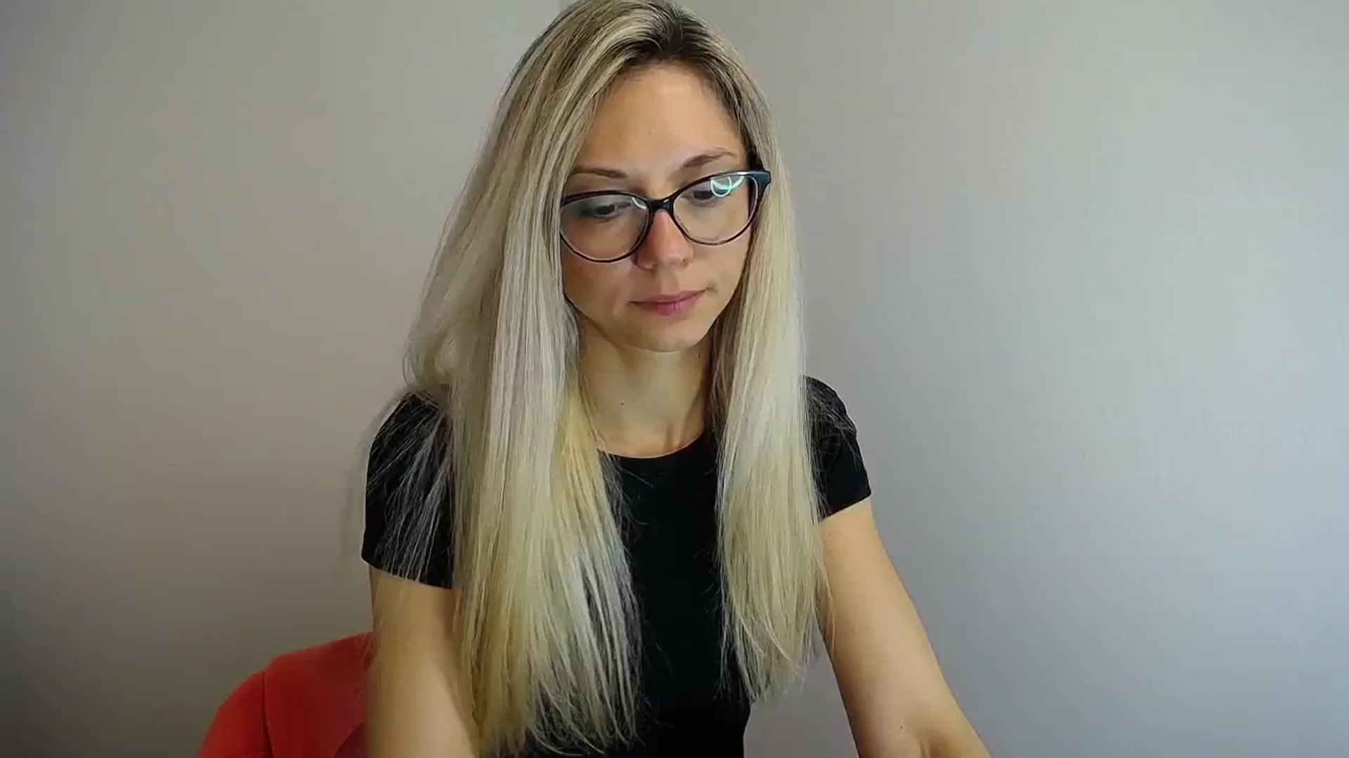 Gallery image thumbnail from Sunshine_alis's myfreecams stream on, 05/08/2024, 12:15 image 17 of 20