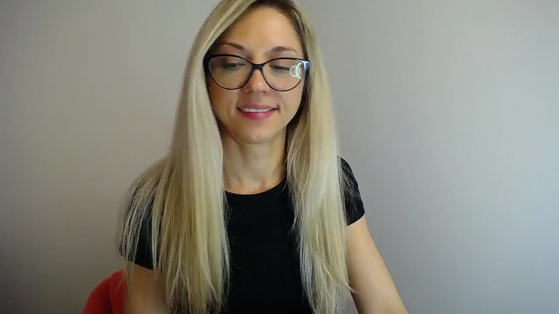 Gallery image thumbnail from Sunshine_alis's myfreecams stream on, 05/08/2024, 12:15 image 13 of 20